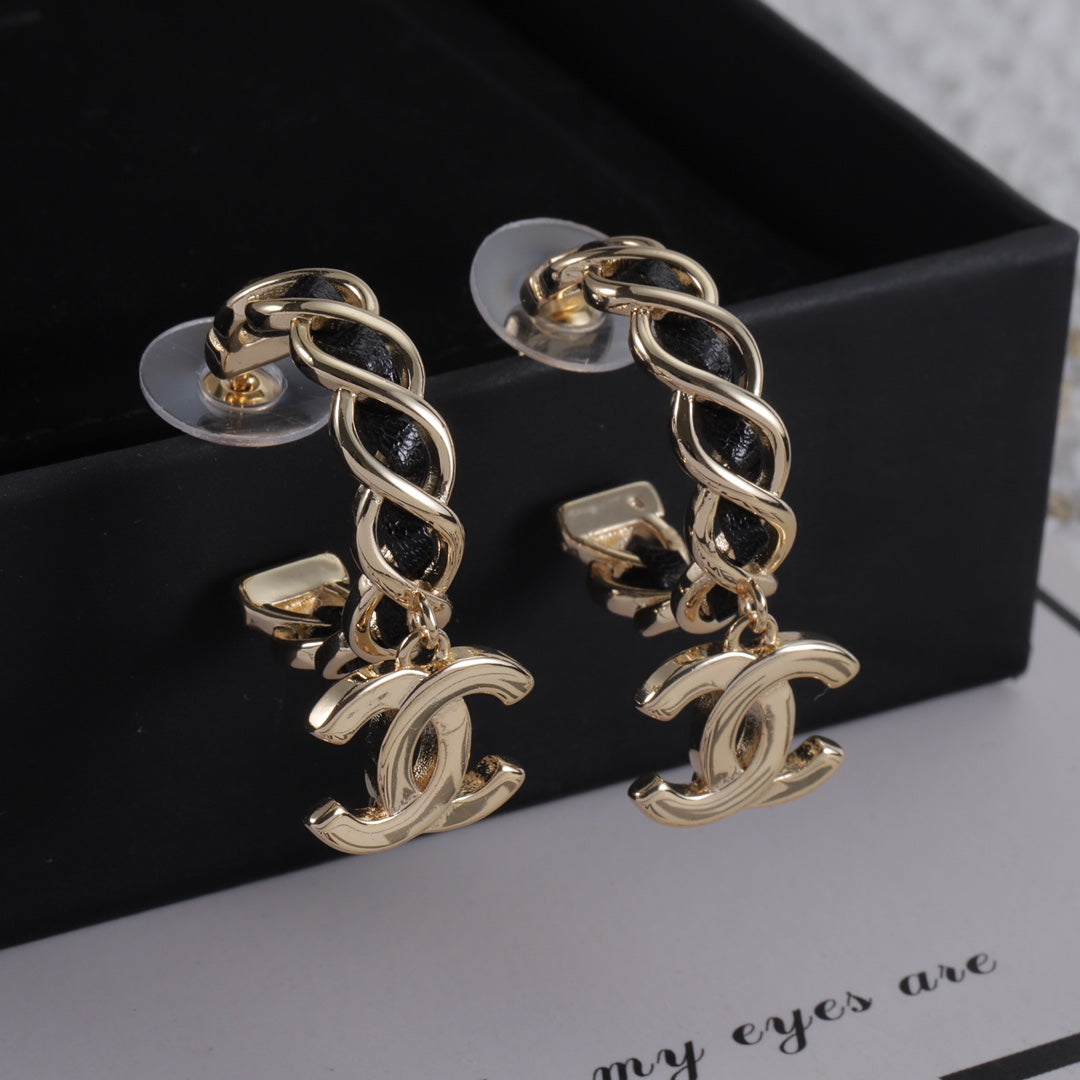 X1Z94C687E Popular Earrings