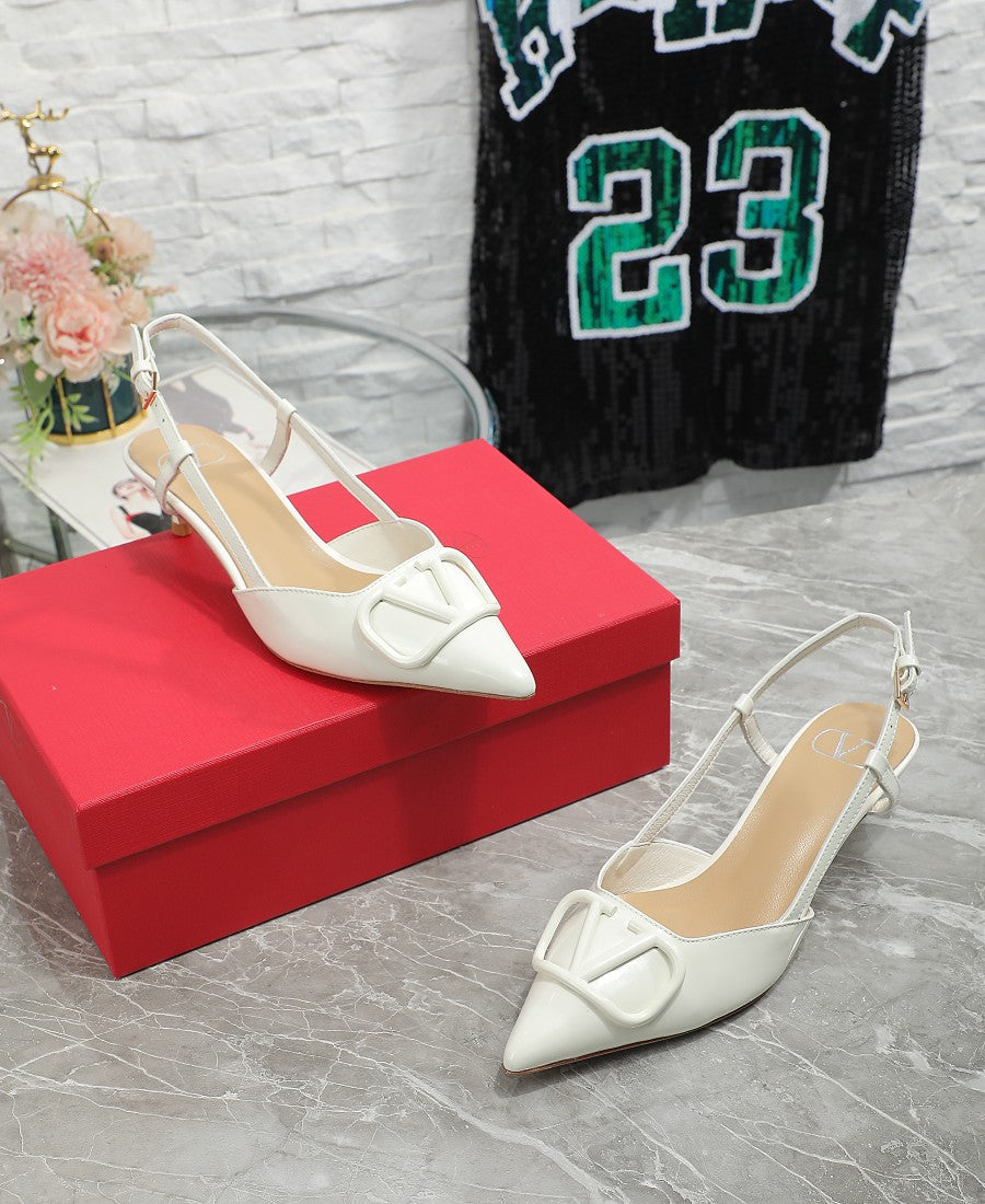 Z2R45VL18 Popular leather  High heels