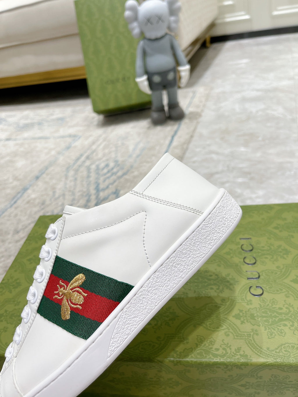 Z2Q105B199 Popular high-quality Shoes