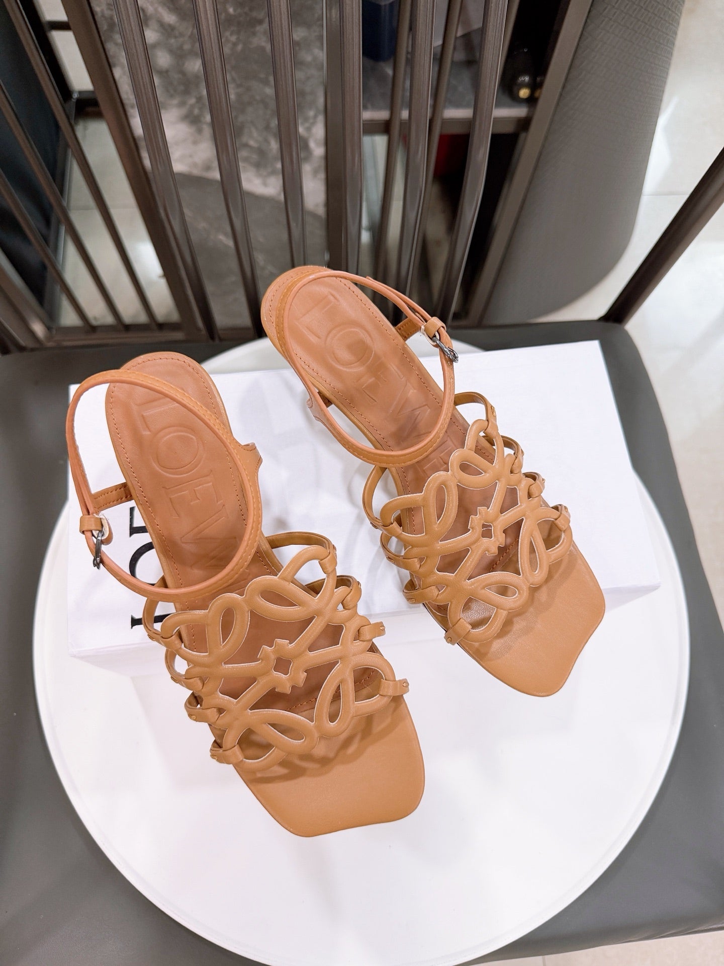 Z2R76A12 Popular high-quality  leather shoes