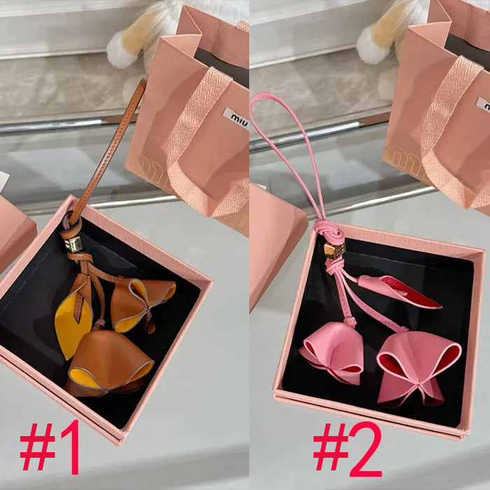 A1R46A11 Popular bag 's charms accessories