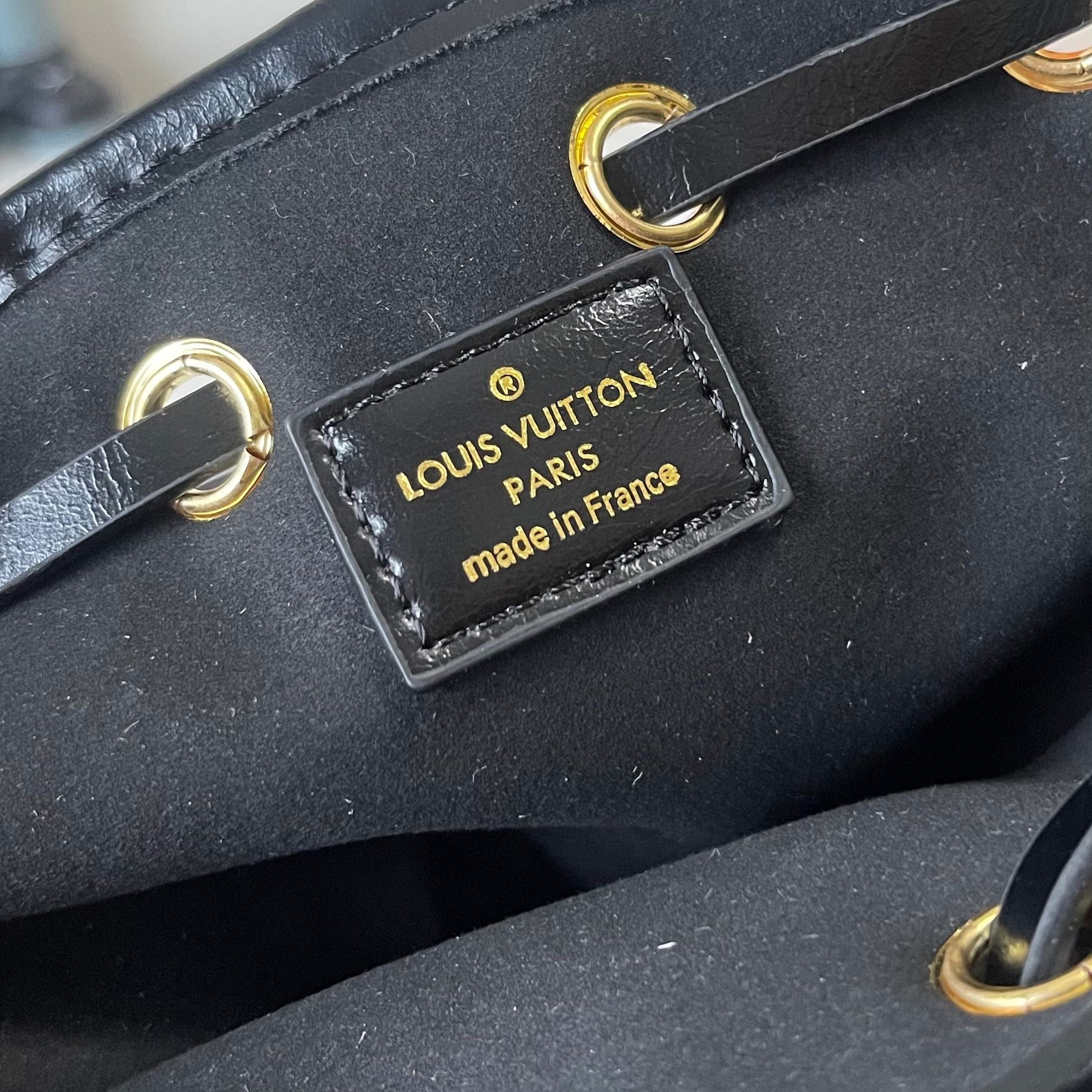 B1P46E39 Popular leather bag