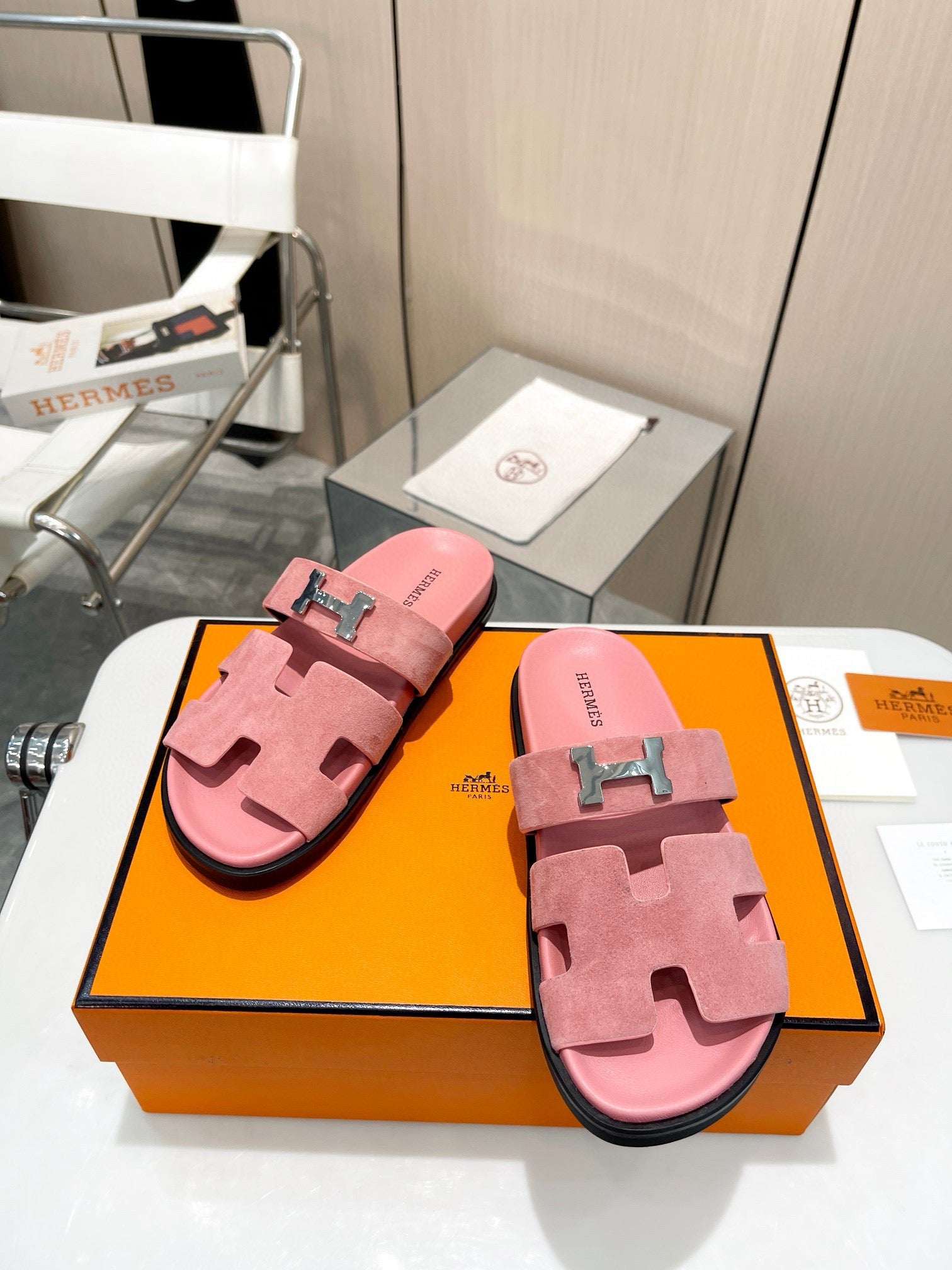 Z5R35H7  Popular Slippers shoes
