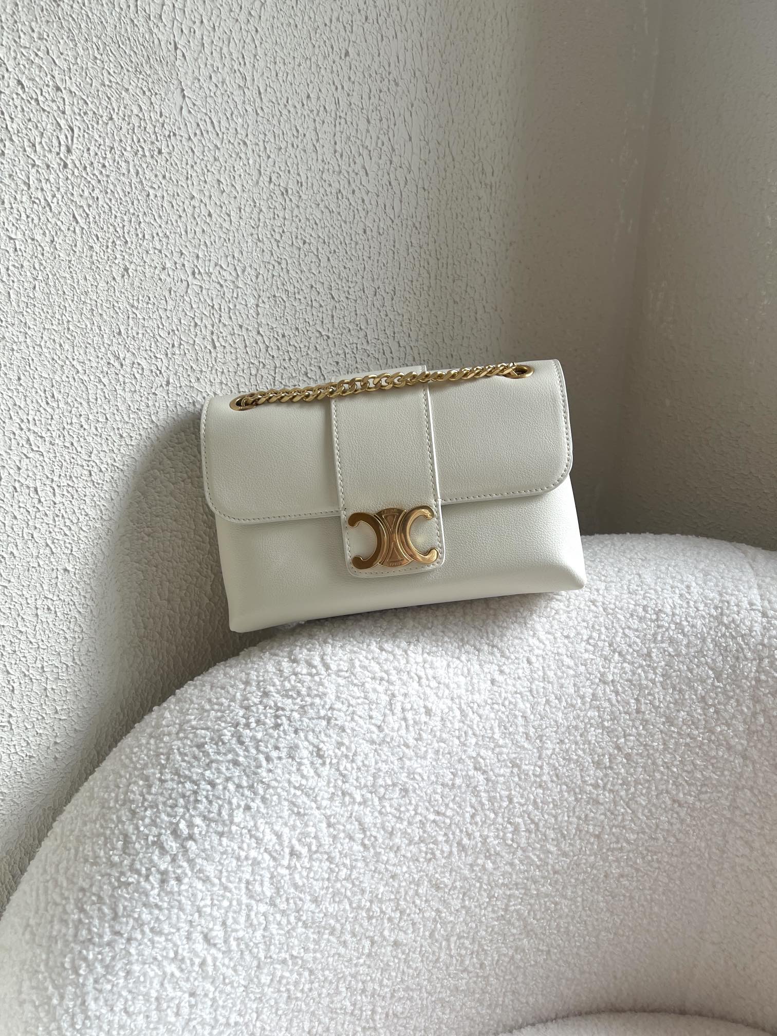 B1X44CL412 Popular   leather bag
