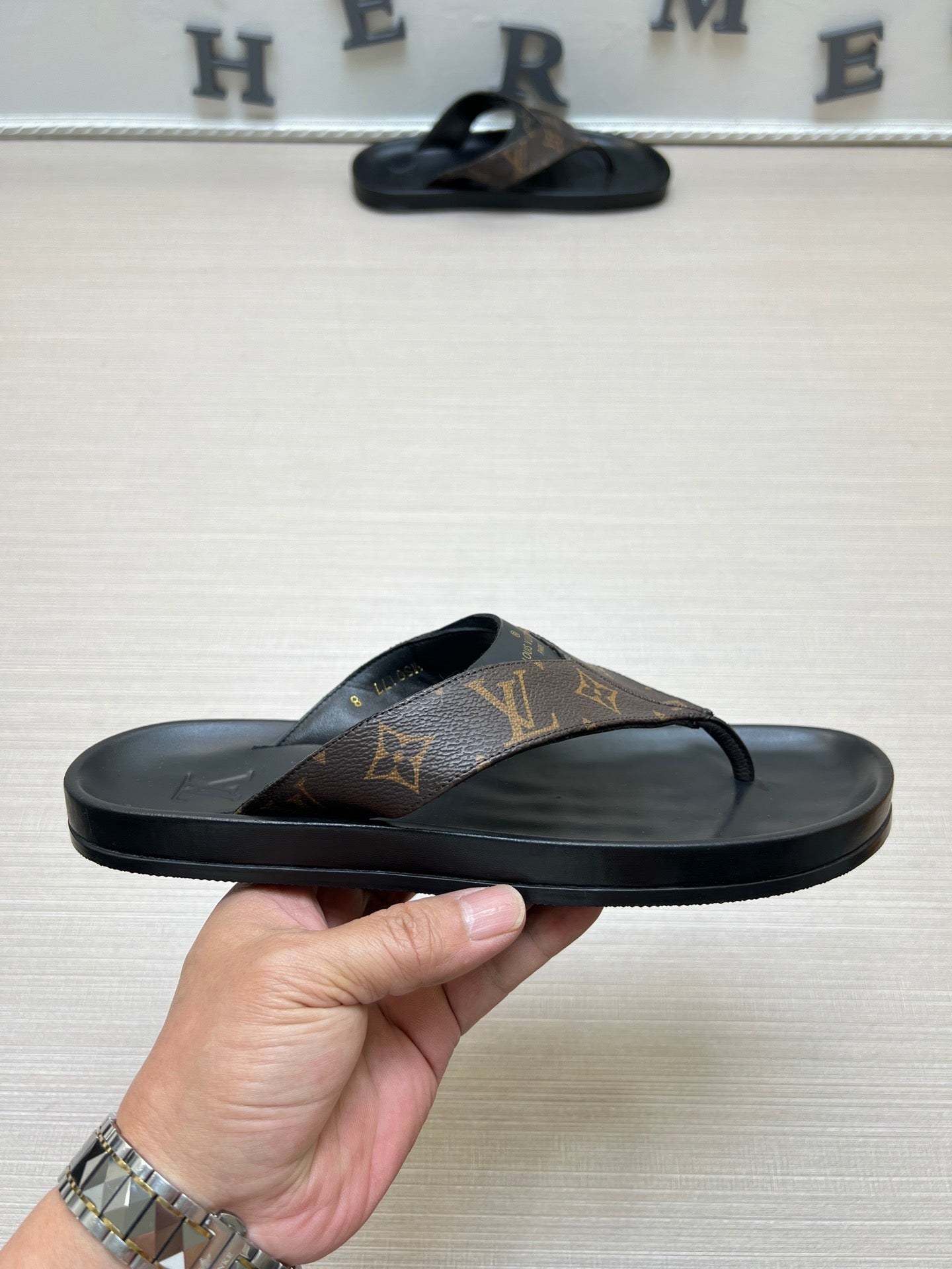 Z5ZE85 Popular slippers