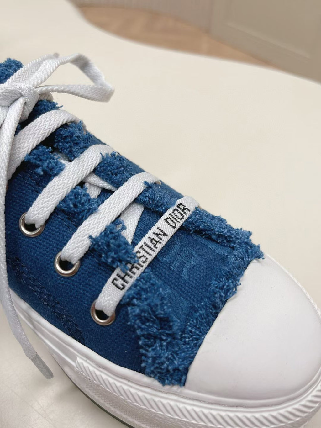 Z2Q105D428 Popular high-quality Shoes