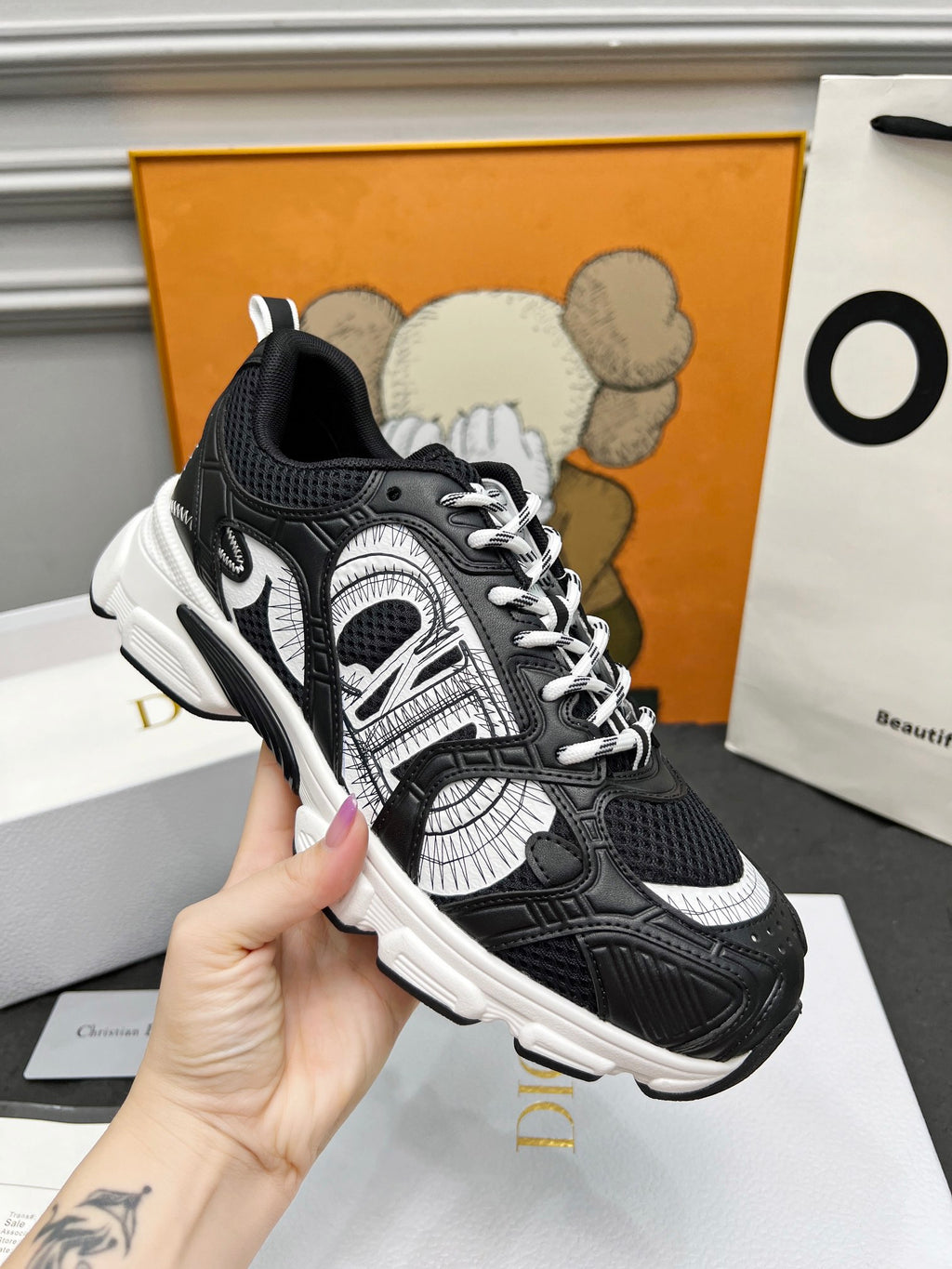 Z2Q105D312 Popular high-quality Shoes