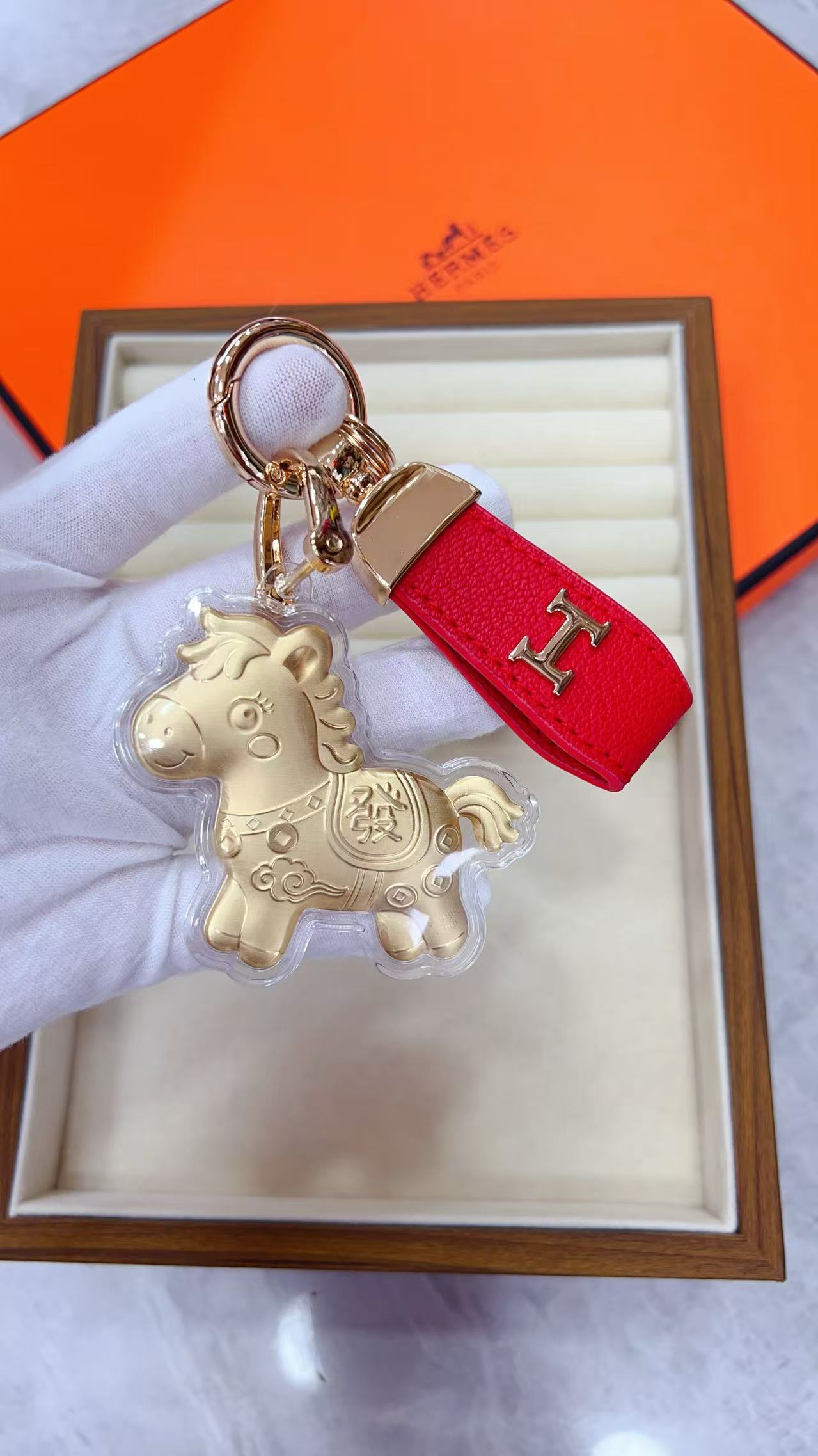 A1Z105H26 Popular bag 's charms accessories