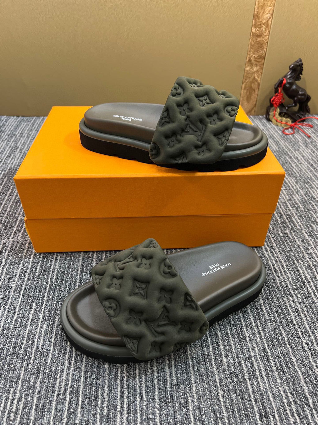 Z5YE116 Popular Slippers
