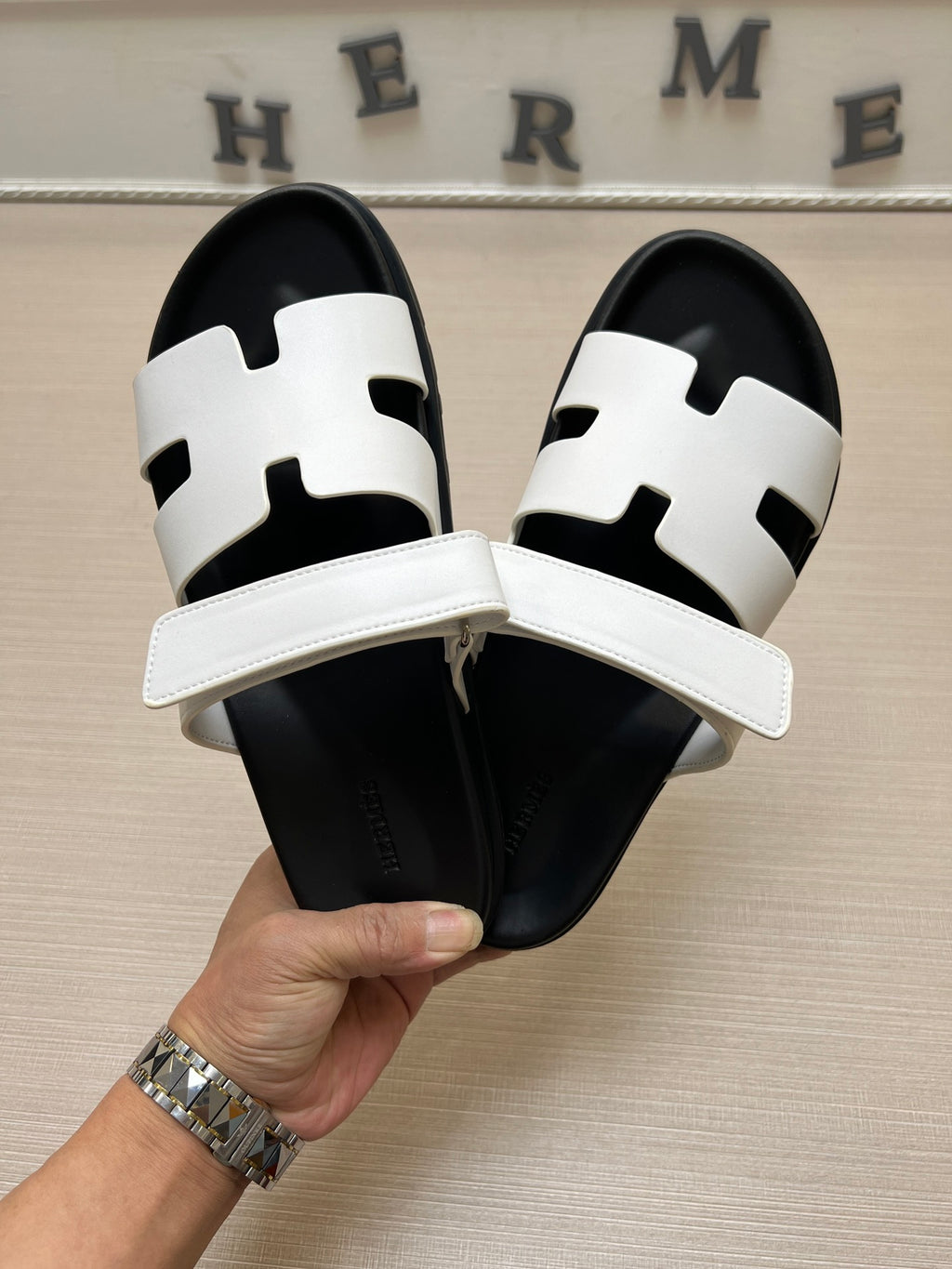 Z5ZH1 Popular slippers
