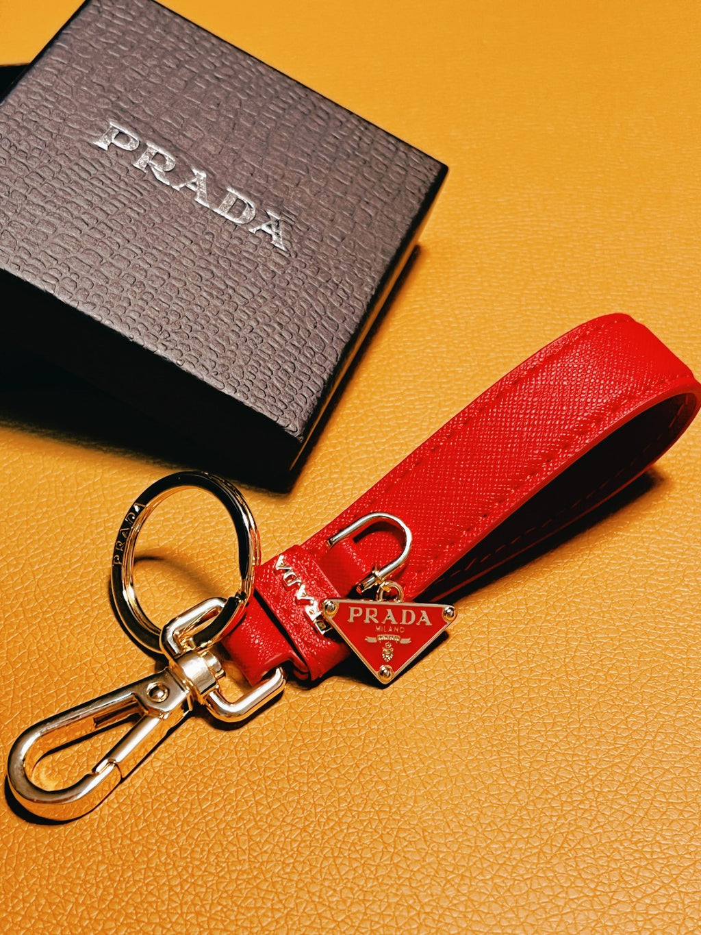 A1Z84PD27  Popular key closure