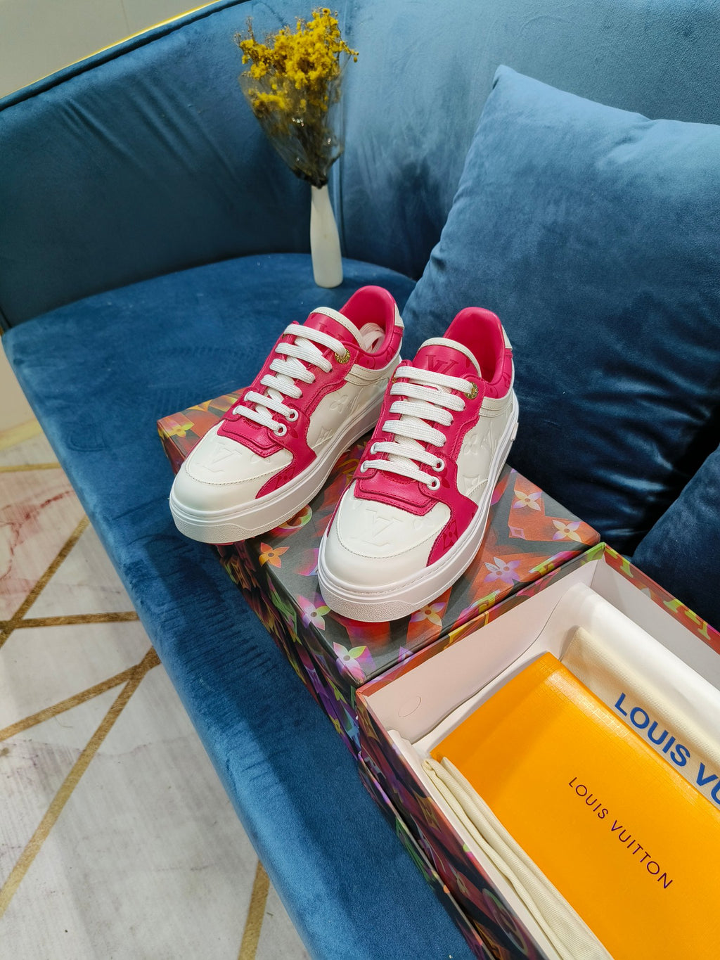 Z2YE45 Popular Sneakers