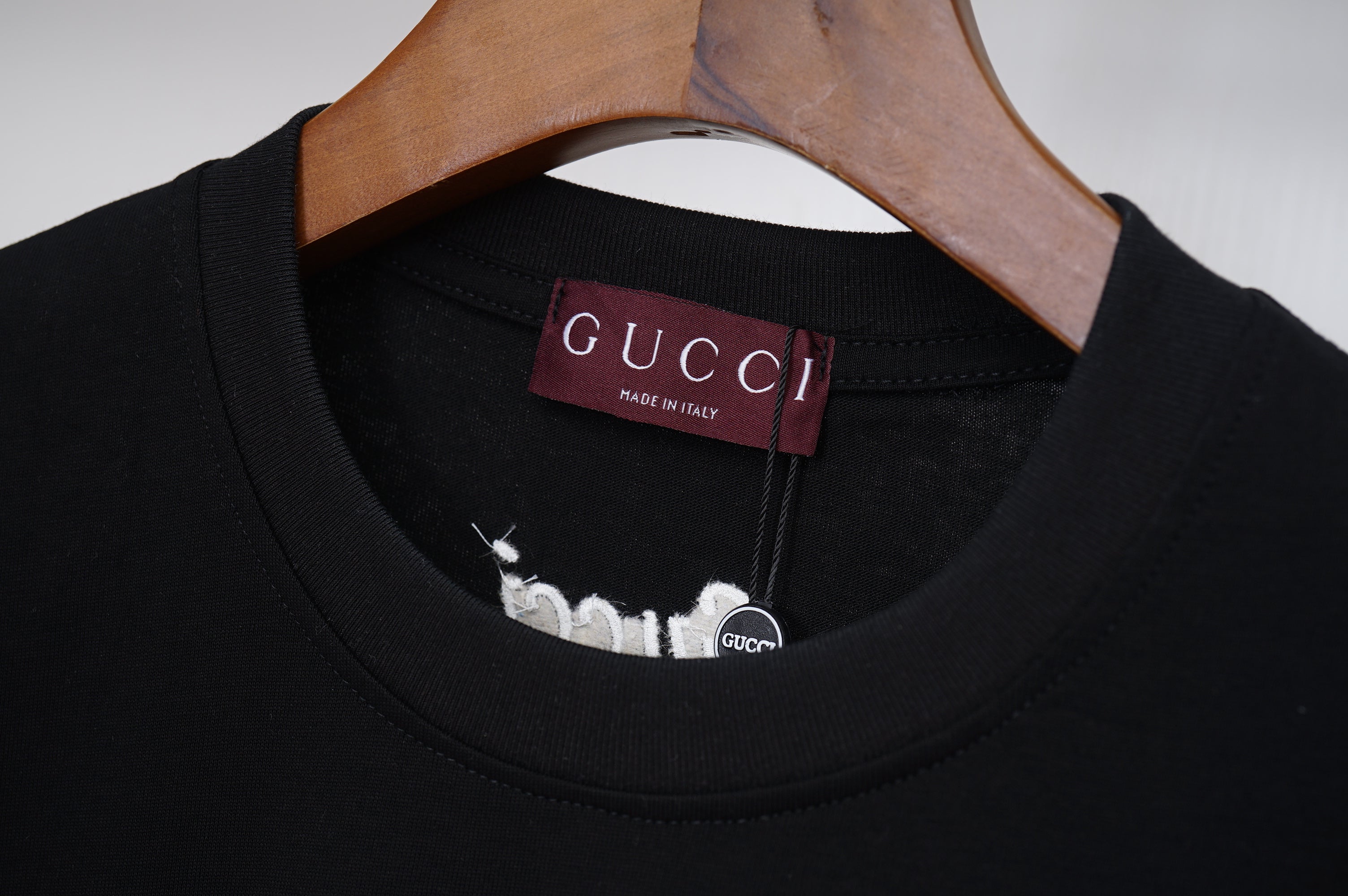 U1N65B23 Popular T-shirt