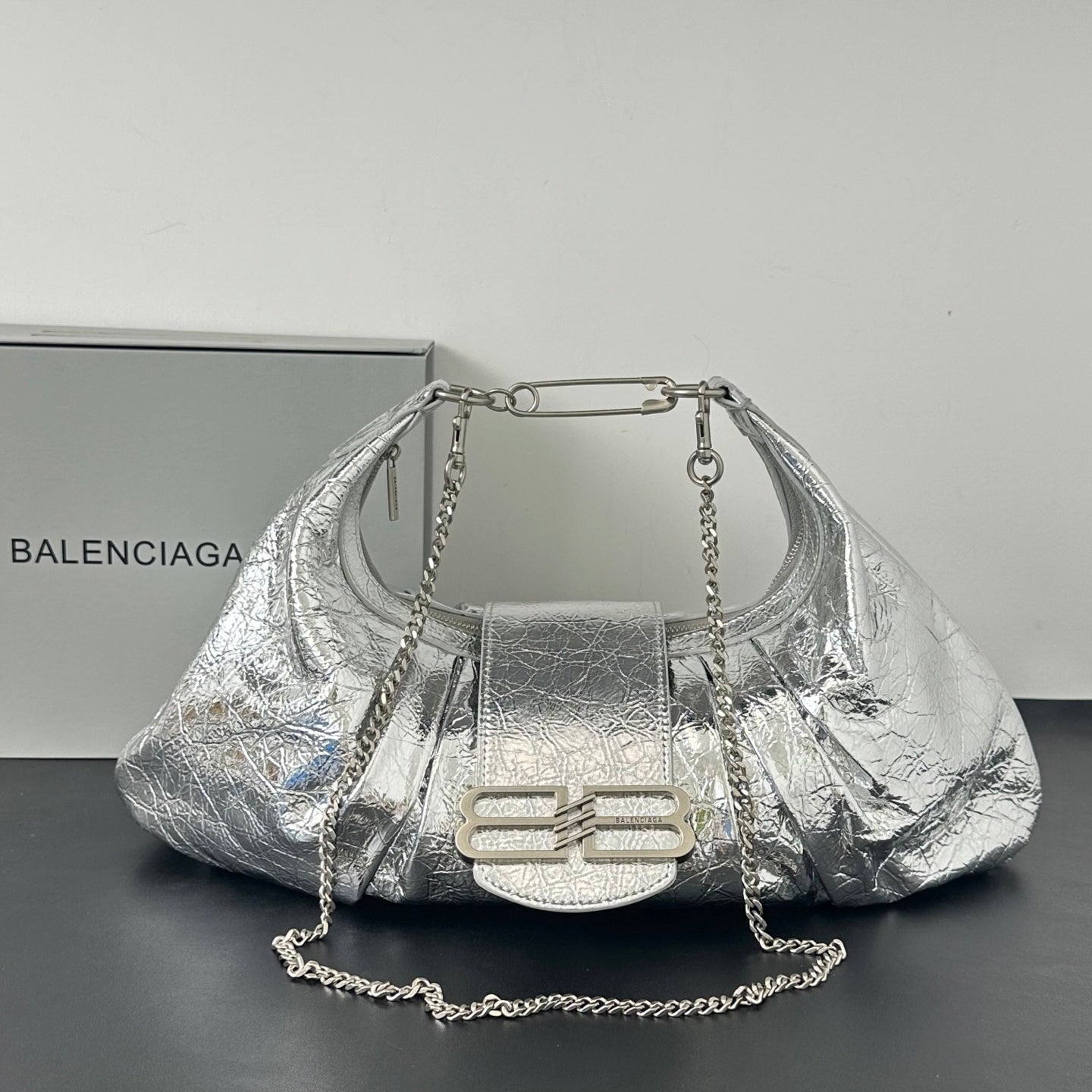 B1P36J118 Popular leather bag