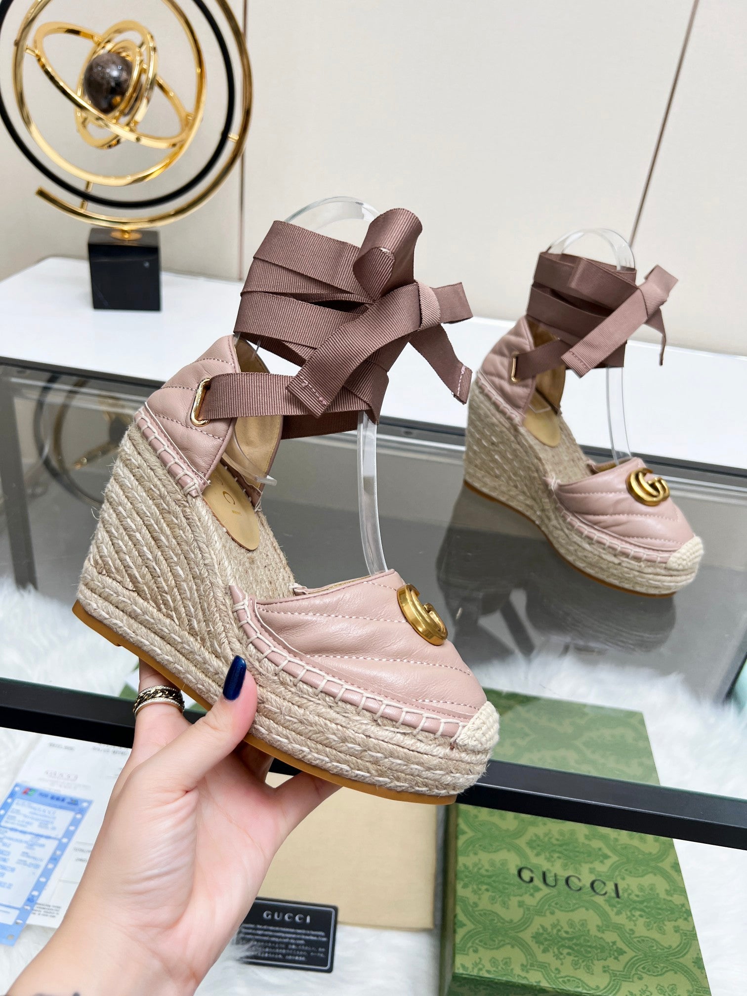 Z2X66B27 Popular leather High heels