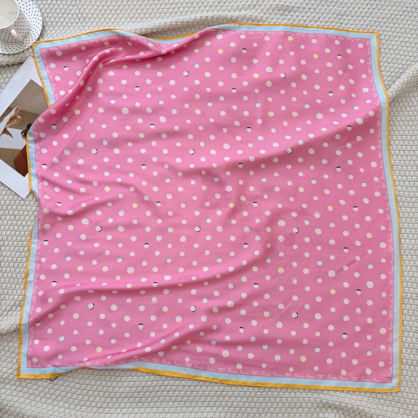 W1N36A14 Popular Silk Scarve