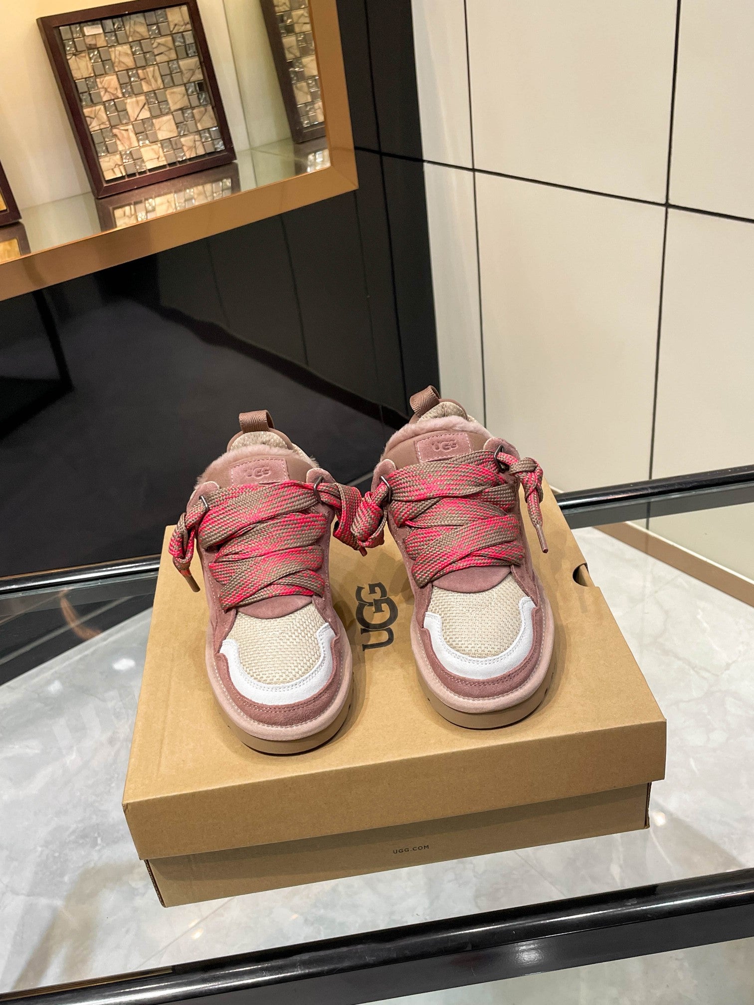 Z2Q105U262 Popular high-quality Shoes