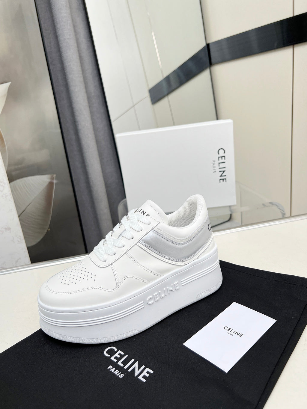 Z2Q55CL50 Popular  leather shoes