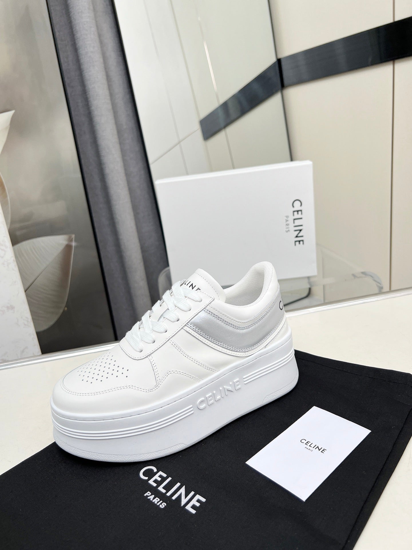 Z2Q55CL50 Popular  leather shoes