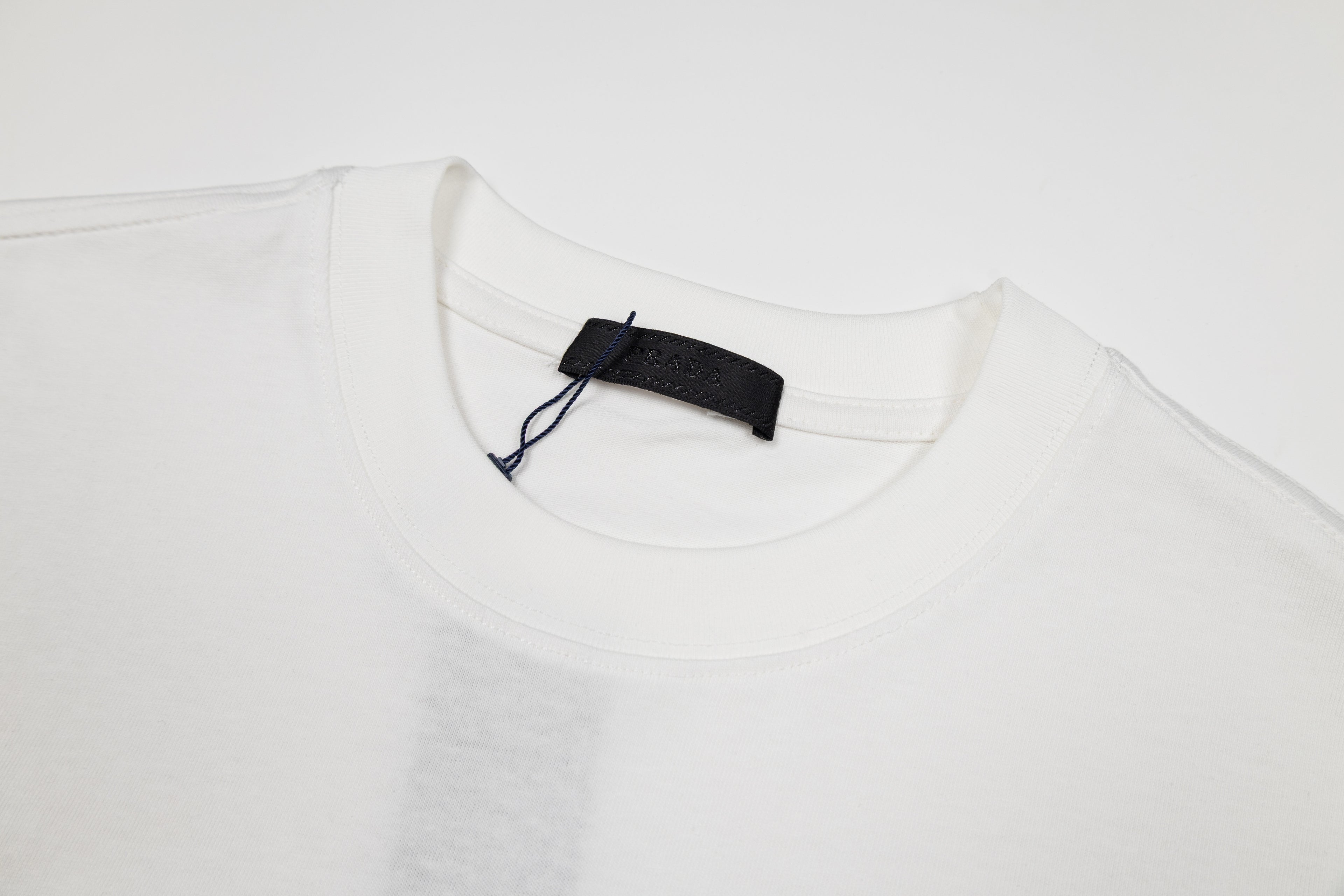 U1R76P39 Popular T-shirts