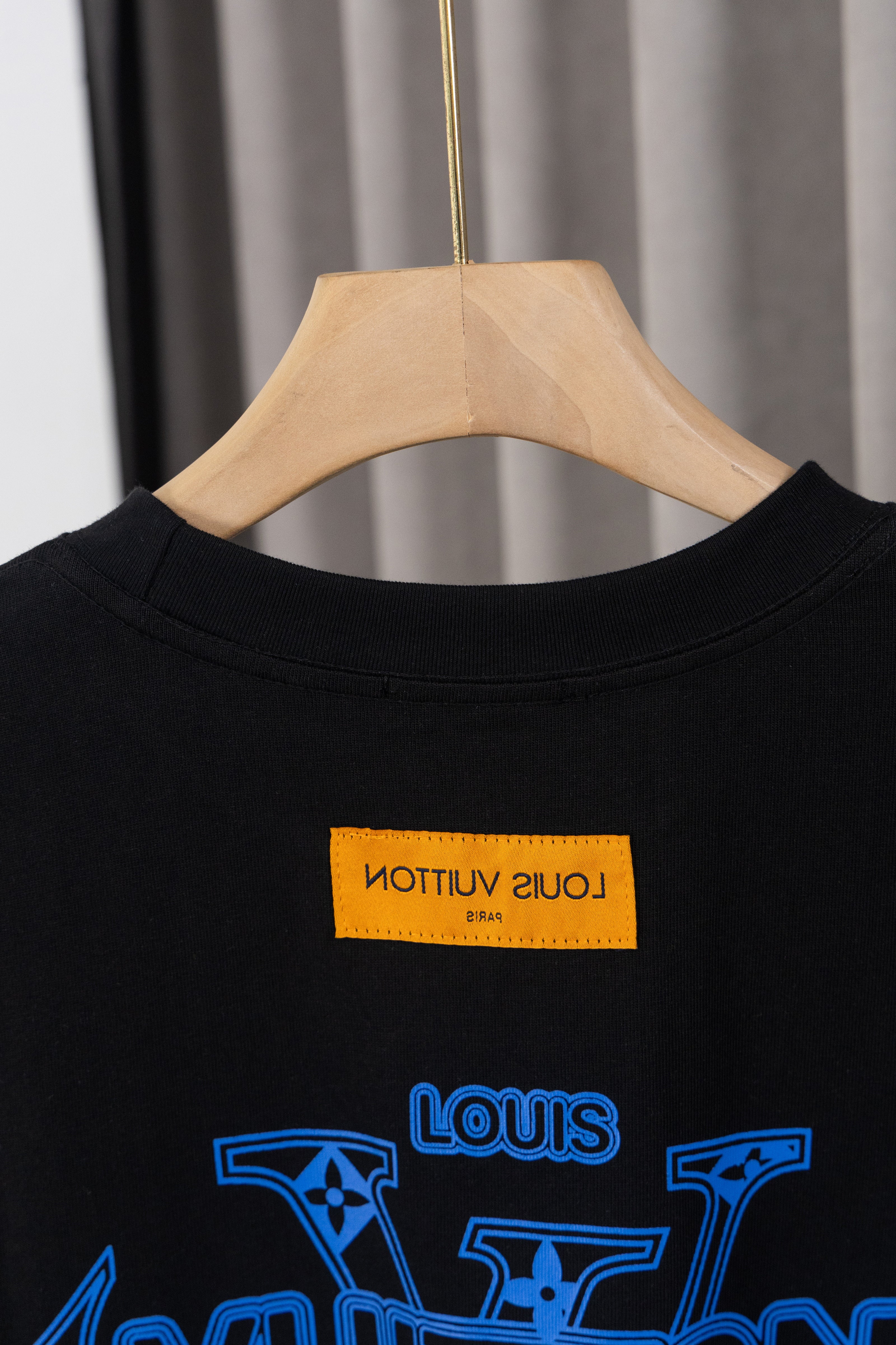 U1P36E135 Popular T-shirts