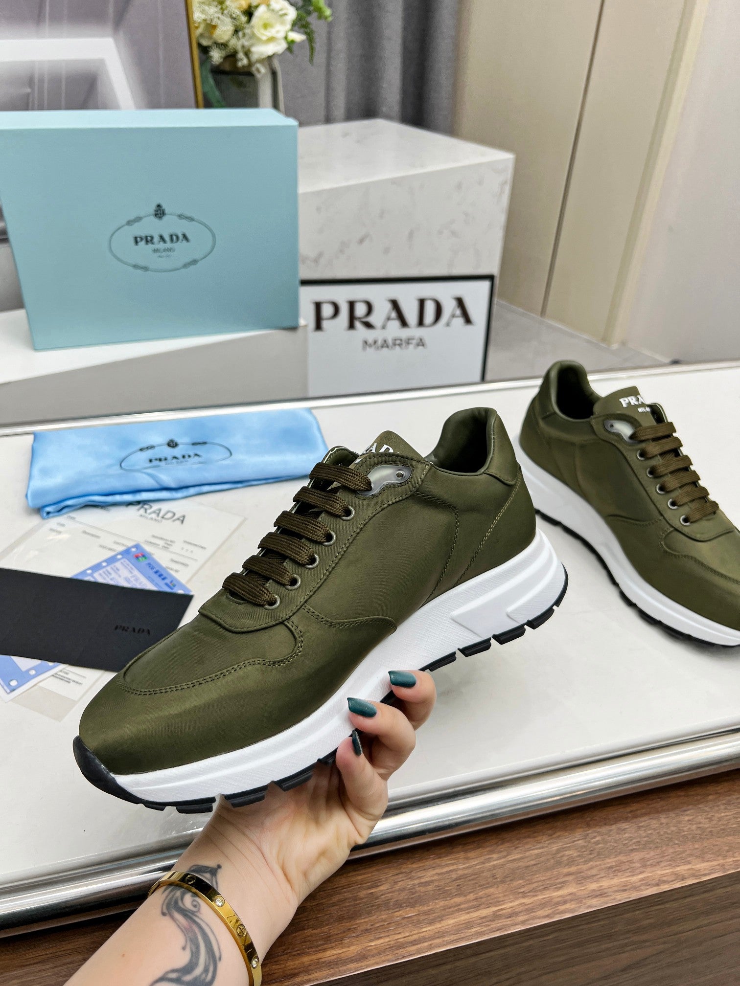 Z2Q95P92 Popular high-quality shoes