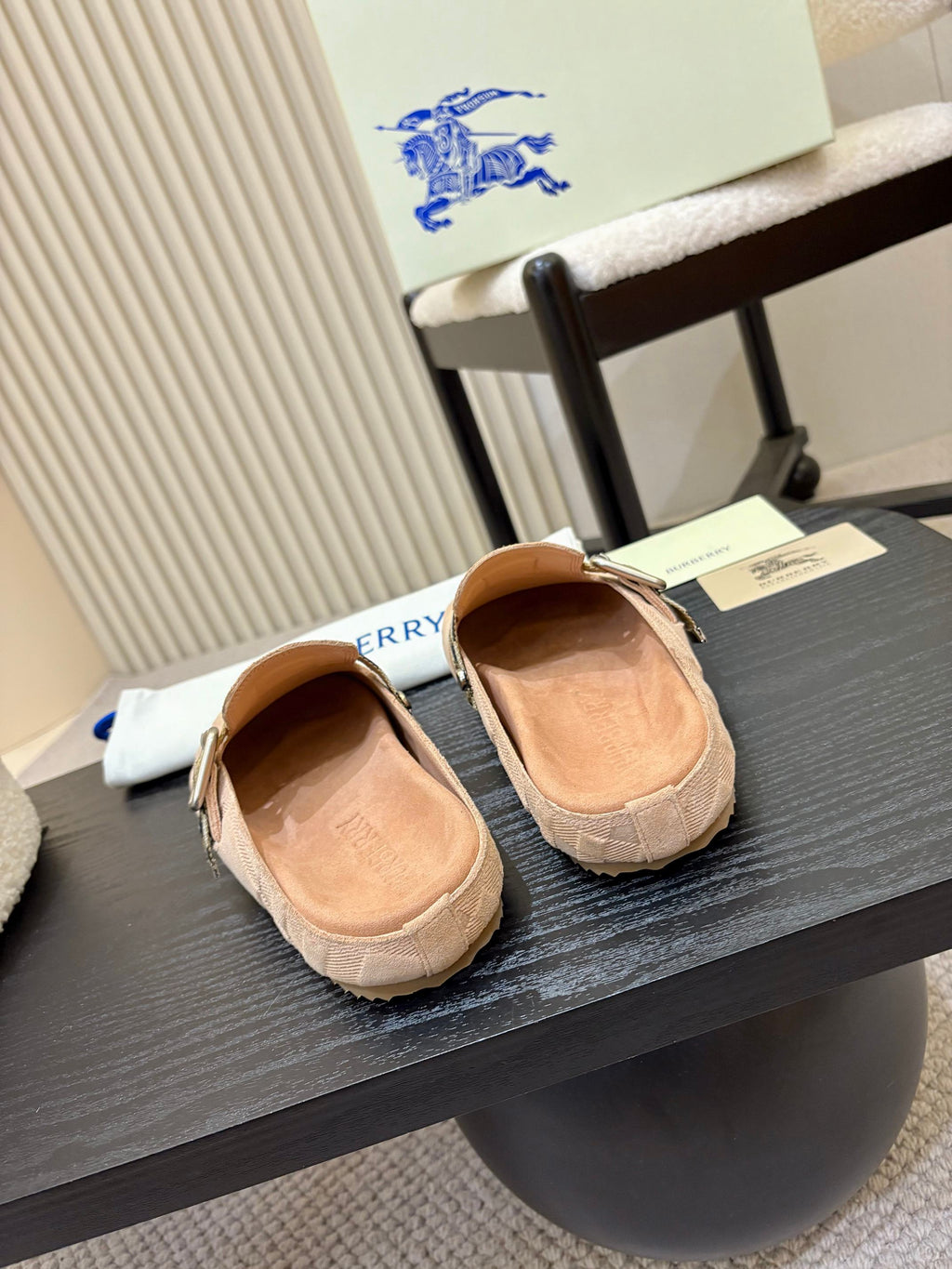 Z2Q105R243 Popular high-quality  Shoes