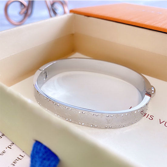 X1U90E2K  Popular Bracelets