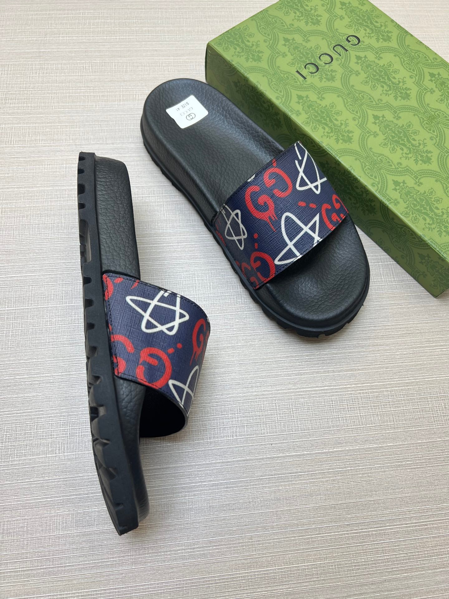 Z5X76B3 Popular slippers