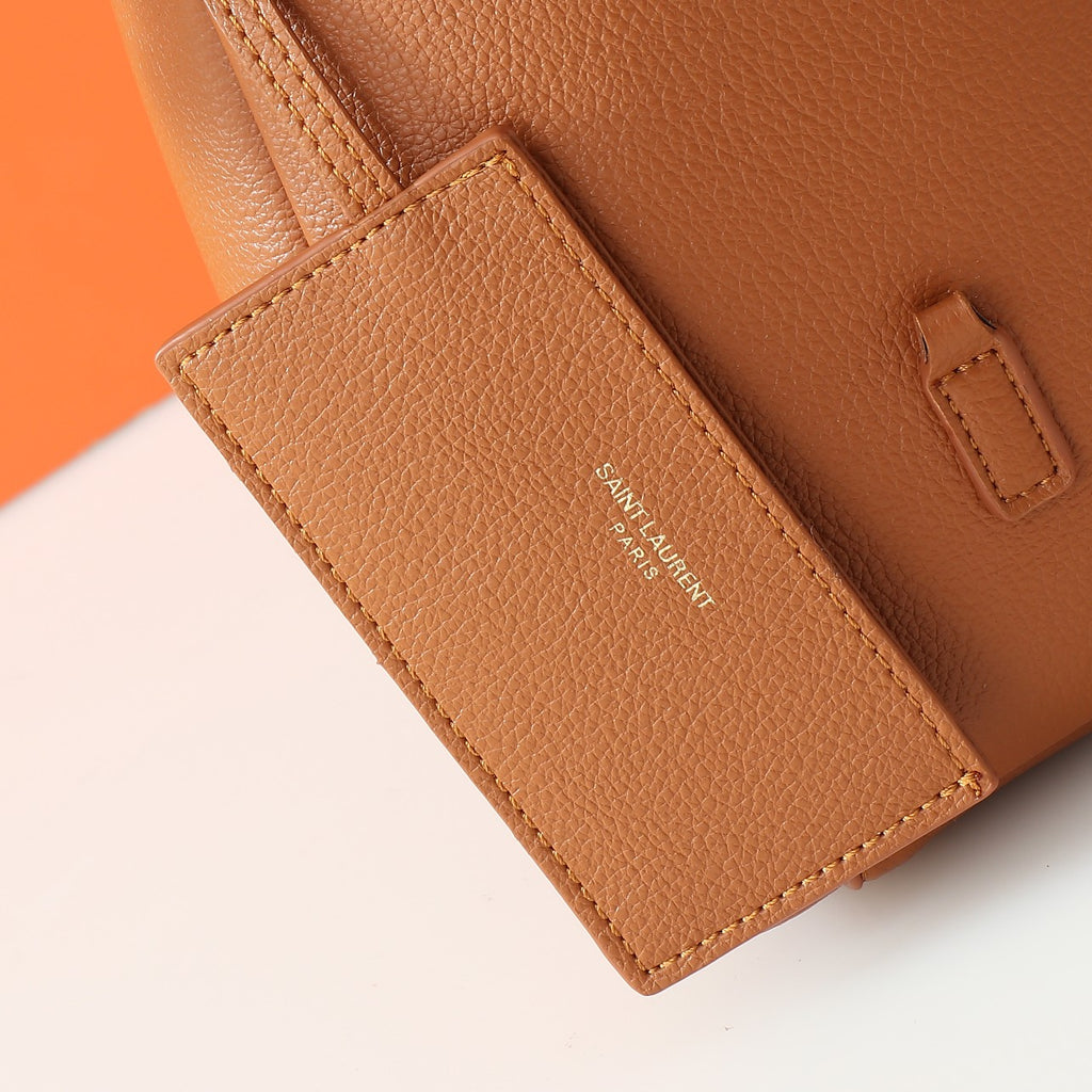 B1N165SL116 Popular  leather bag