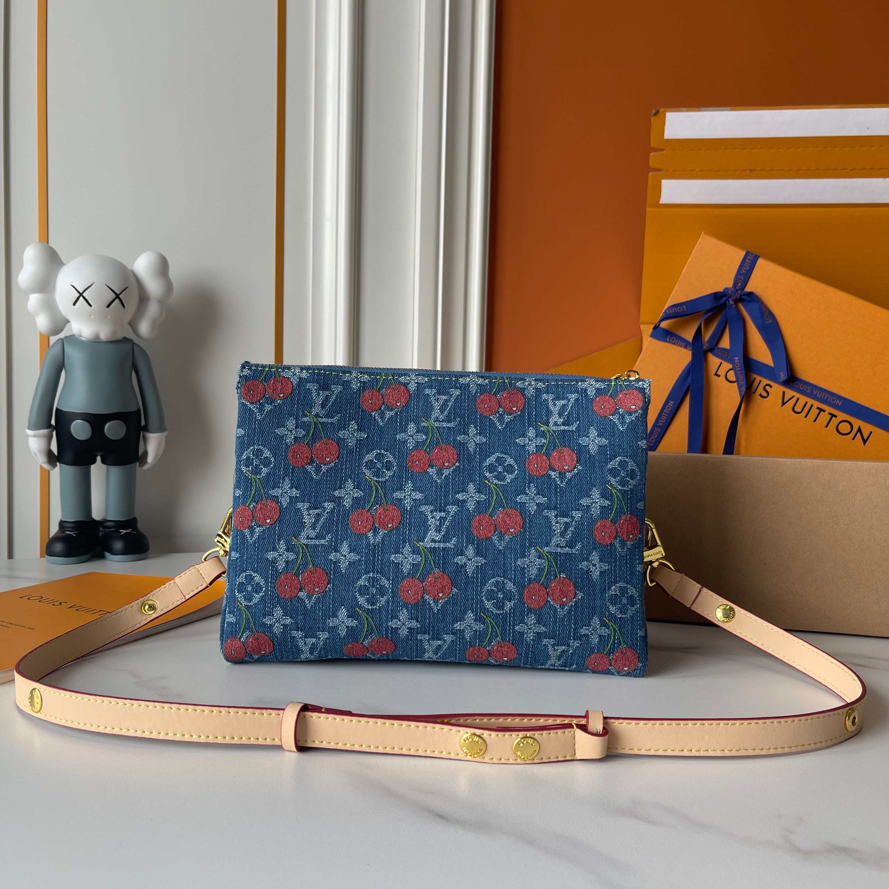 B1R15E29 Popular   bag