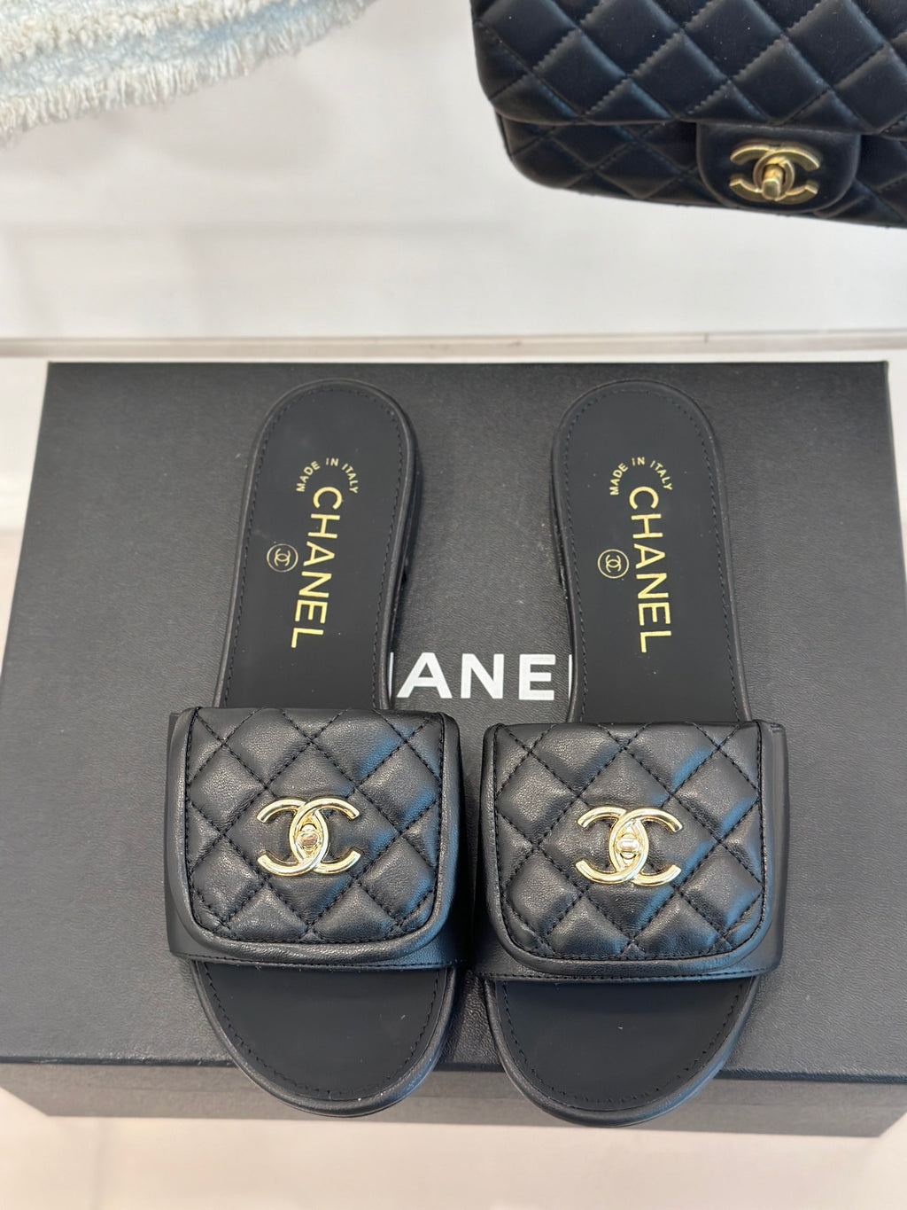 Z1ZC245  Popular Slippers