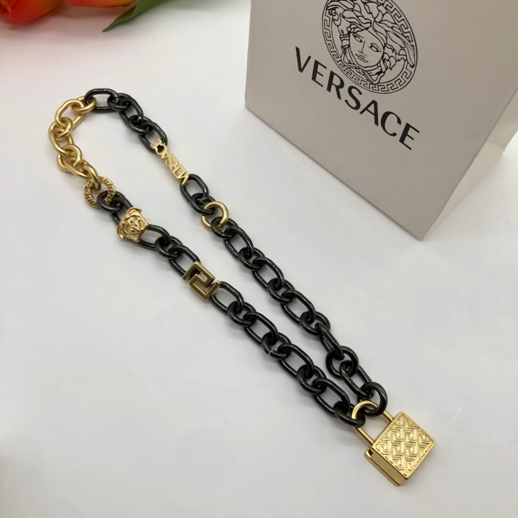 X1Q85V366X Popular Necklaces