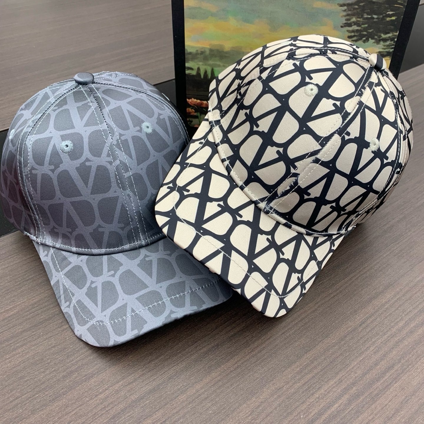 M1Z25VL523 Popular  hats