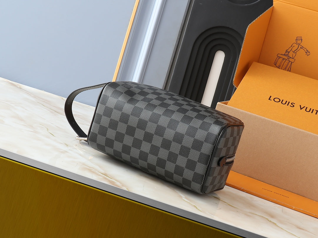 B1R15E69  Popular   leather bag