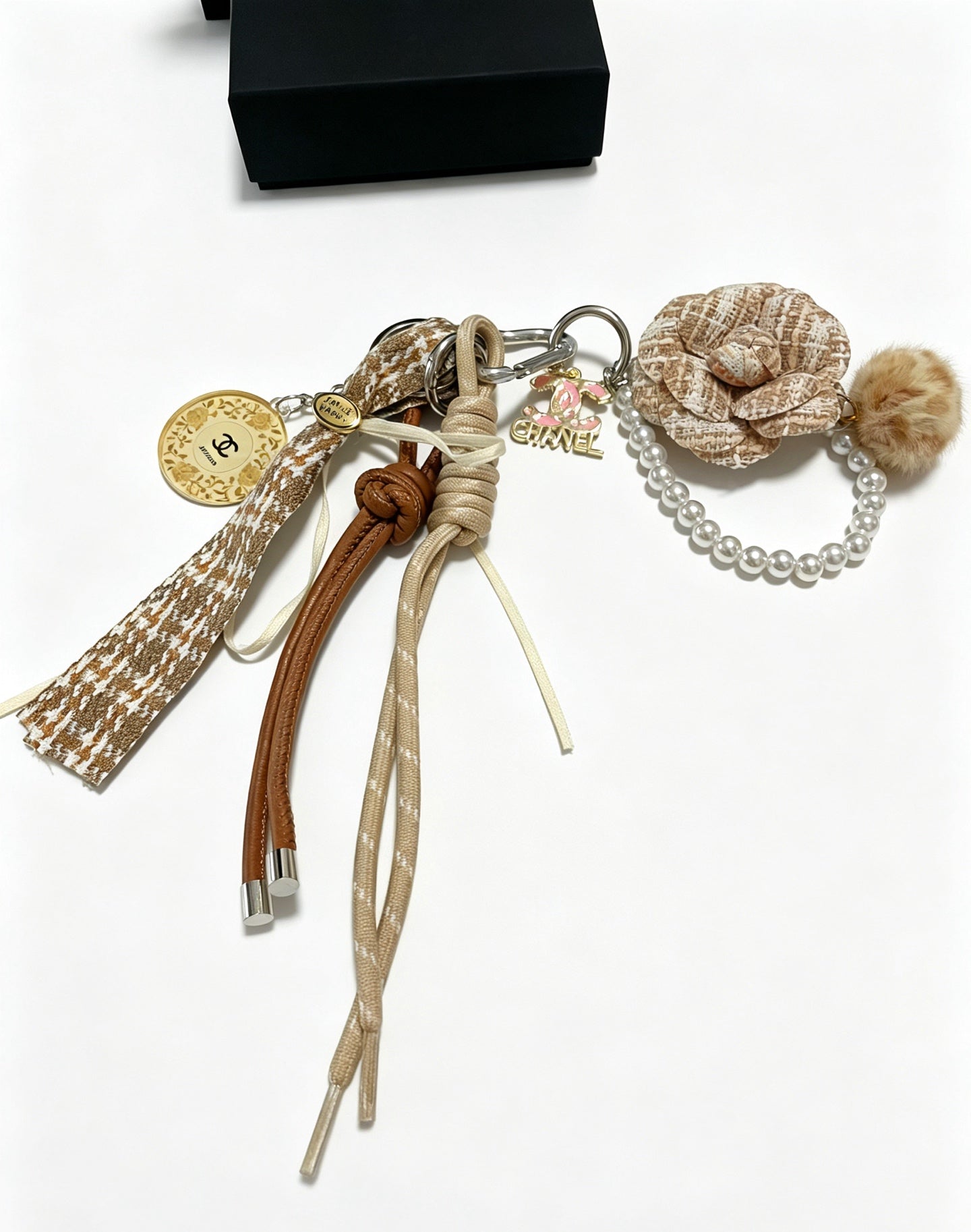 A1R76C107 Popular bag 's charms accessories