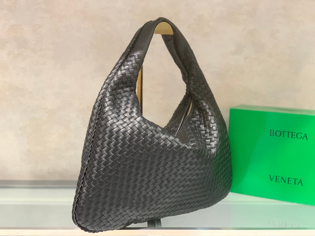 B1W35A116 Popular leather bag