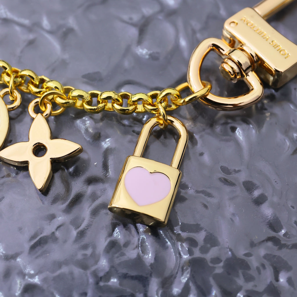 A1Z84E17  Popular Keychains