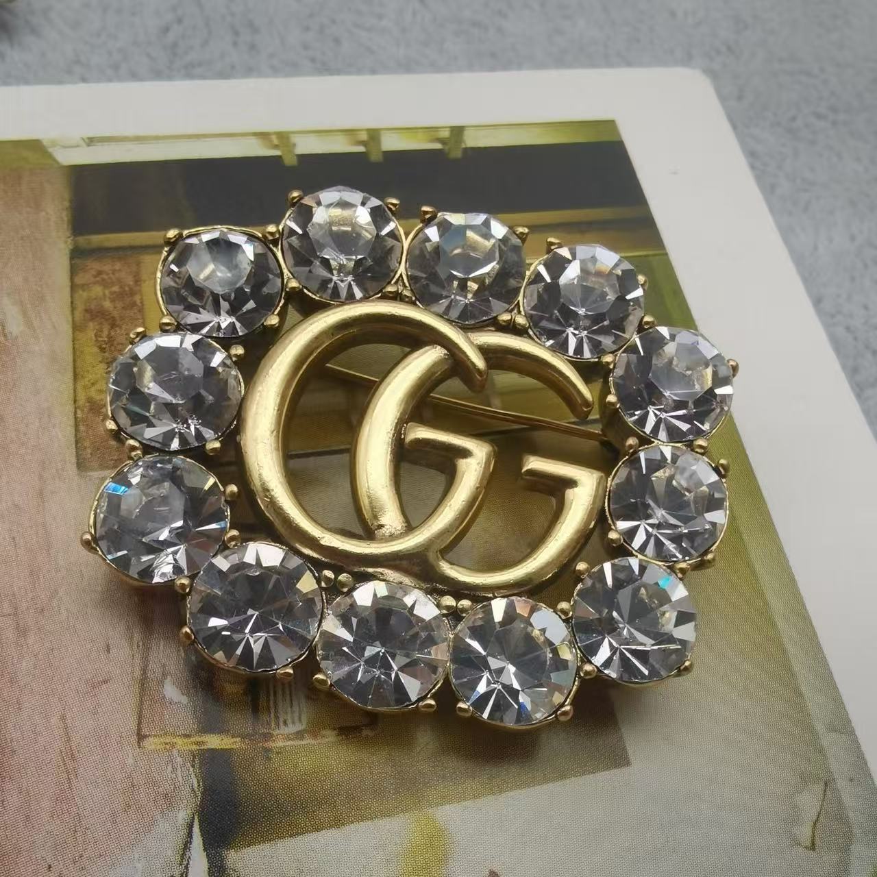 X1N46B12X Popular  Brooch
