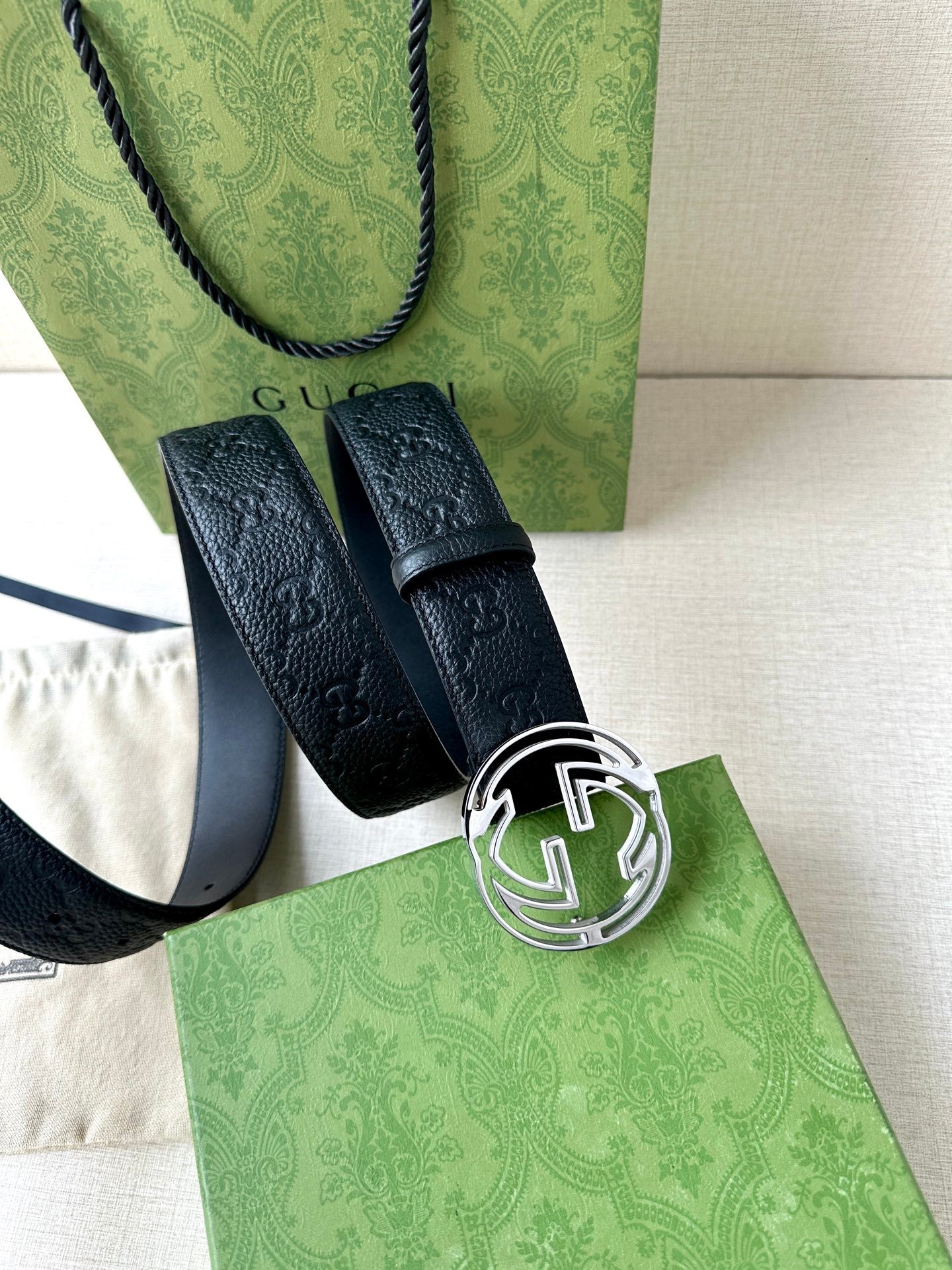 P1R55B209 Popular  High quality belt With full package