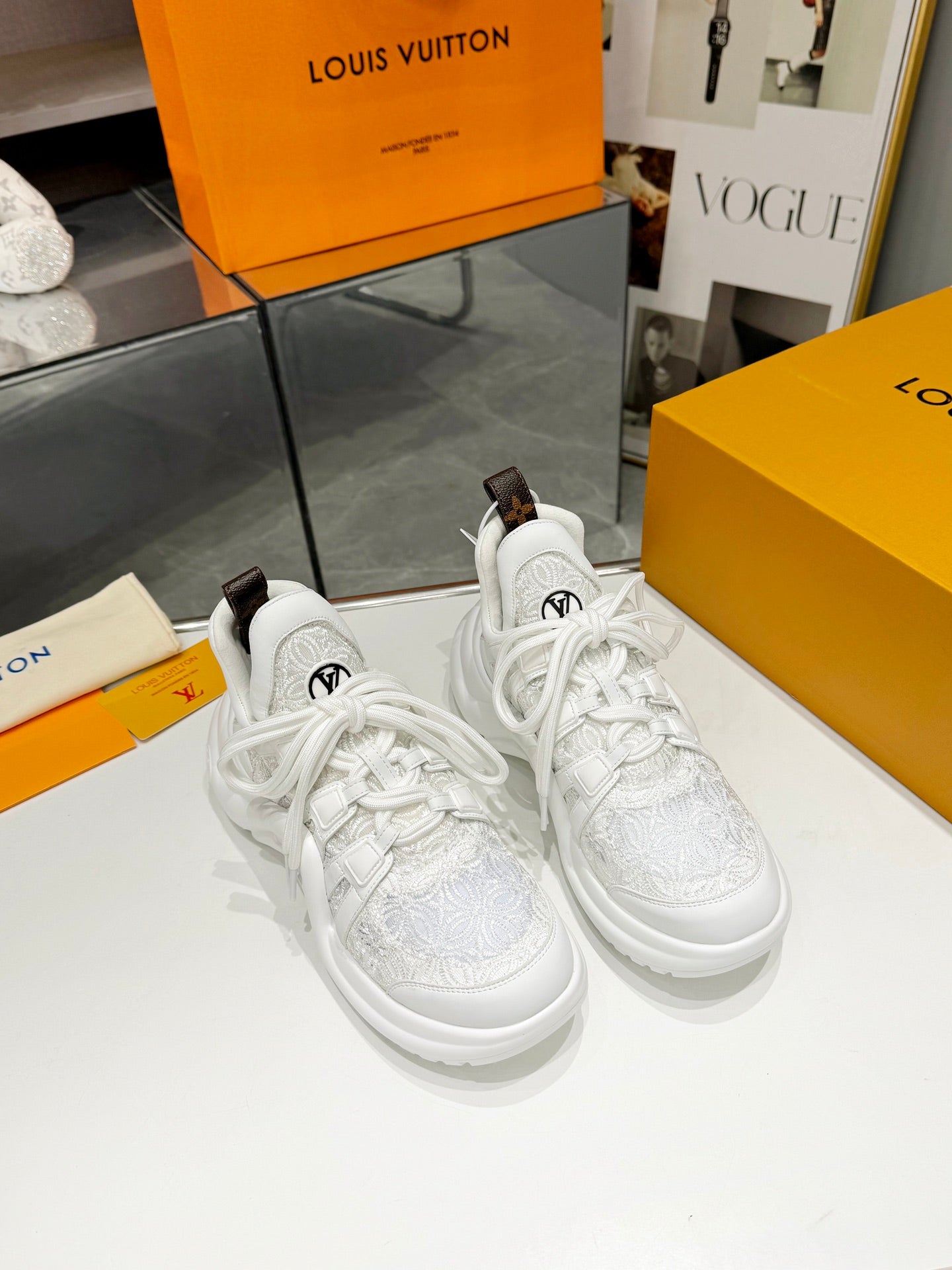 Z2Q95E178  Popular high-quality Shoes