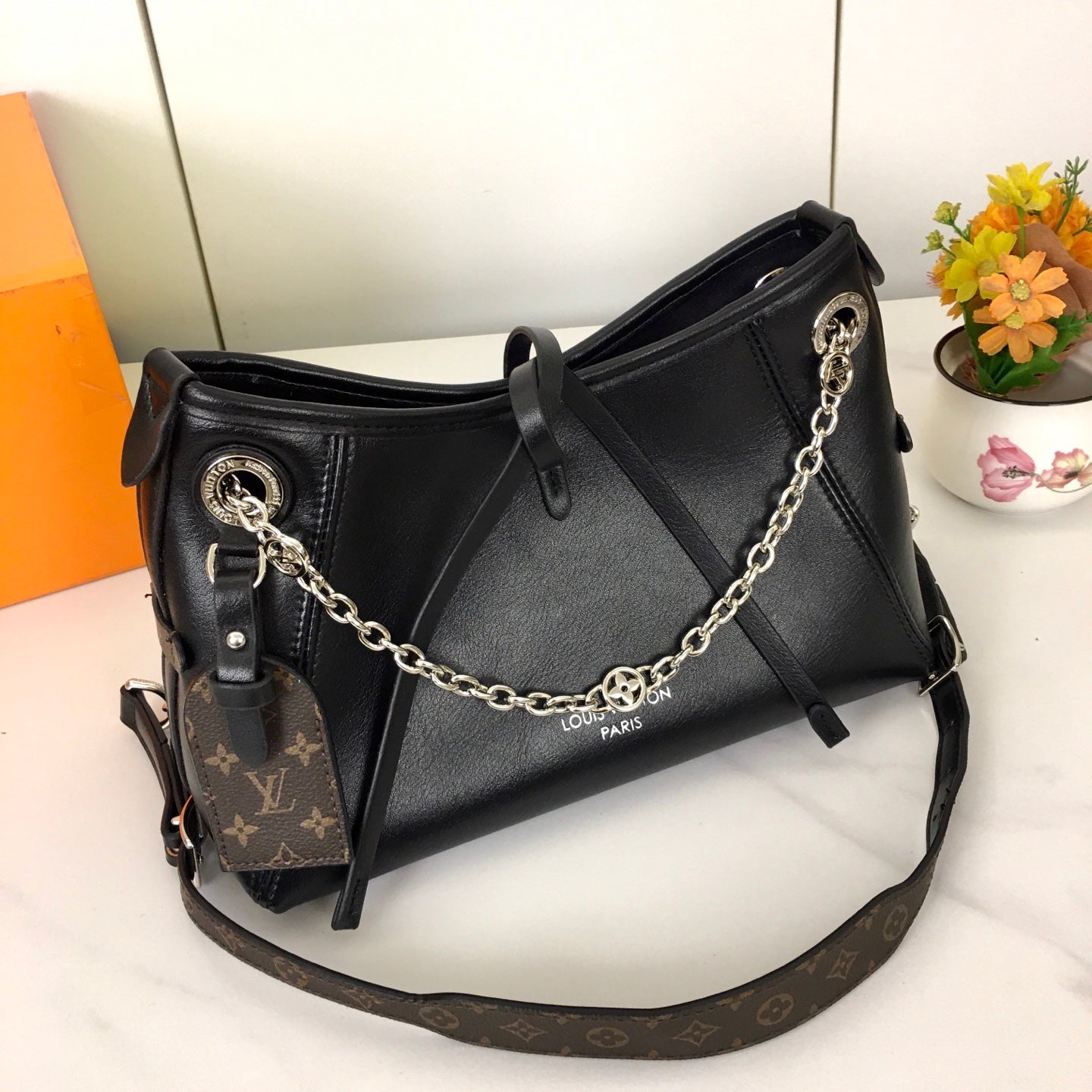 B1W35E113 Popular  leather bag