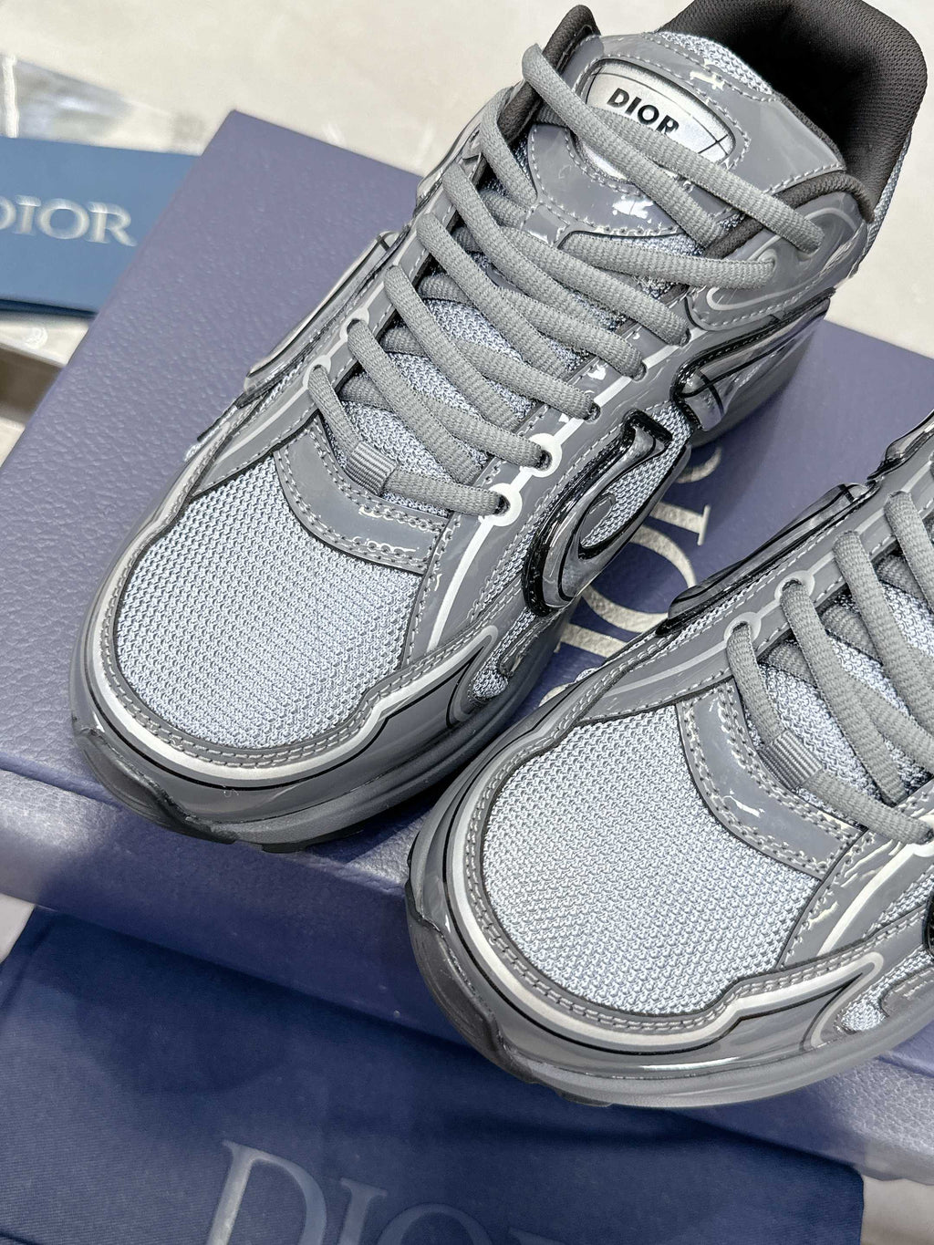 Z2R45D2 Popular high-quality shoes