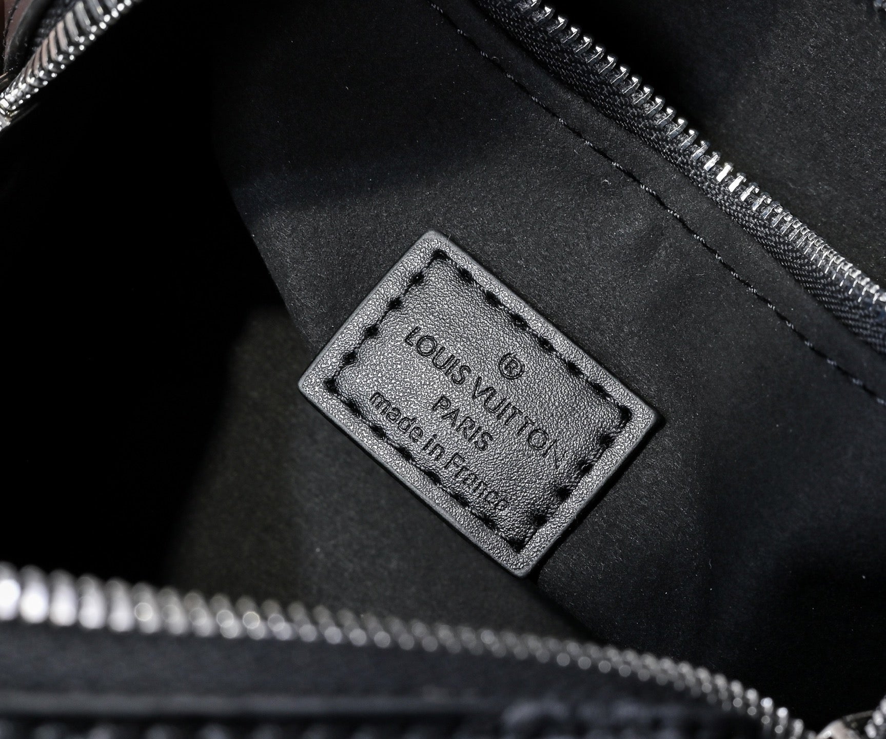 B1N36E5 Popular leather bag