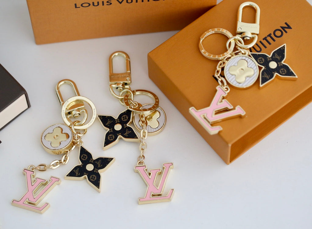 A1X65E13  Popular Keychains