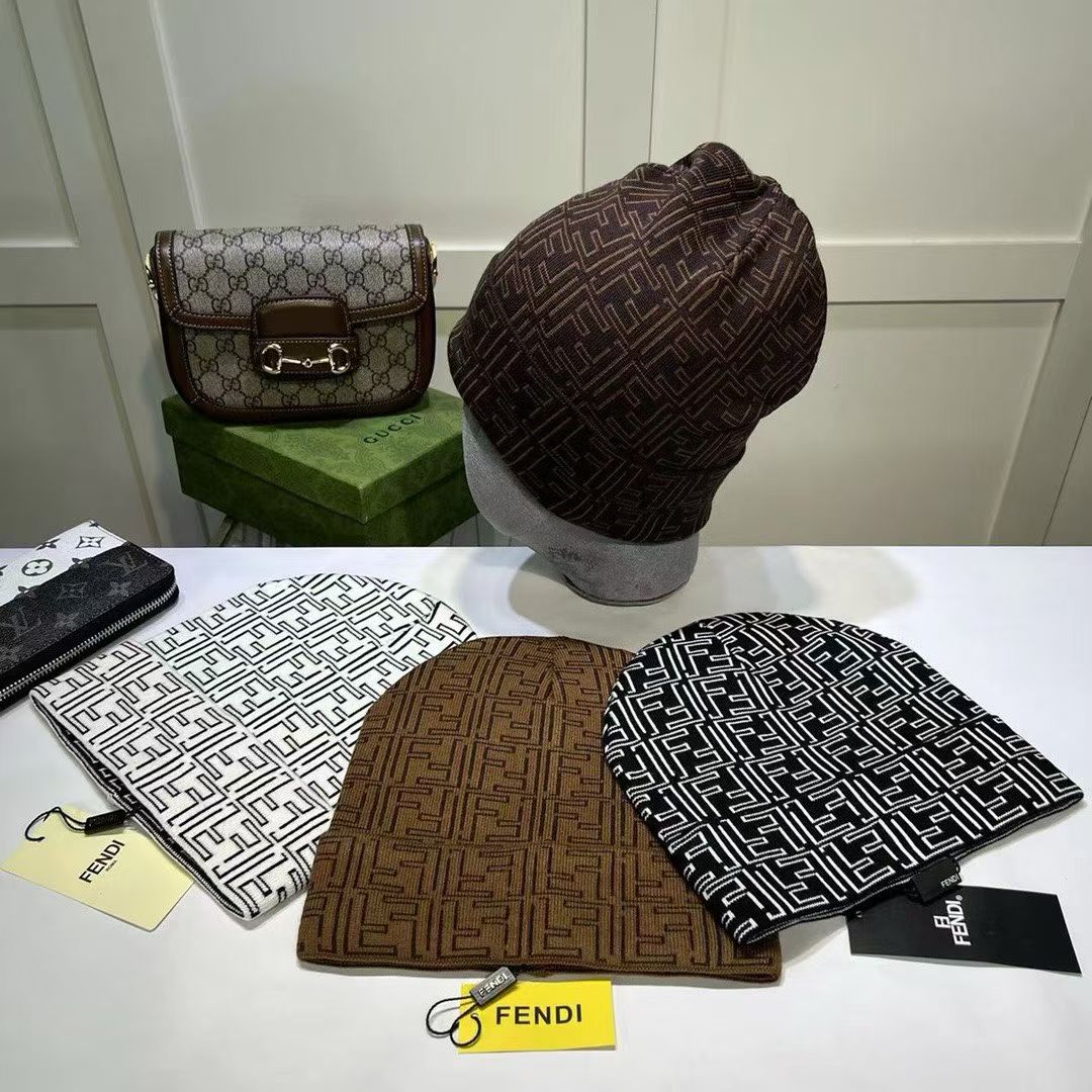 M1R86F39 Popular hats