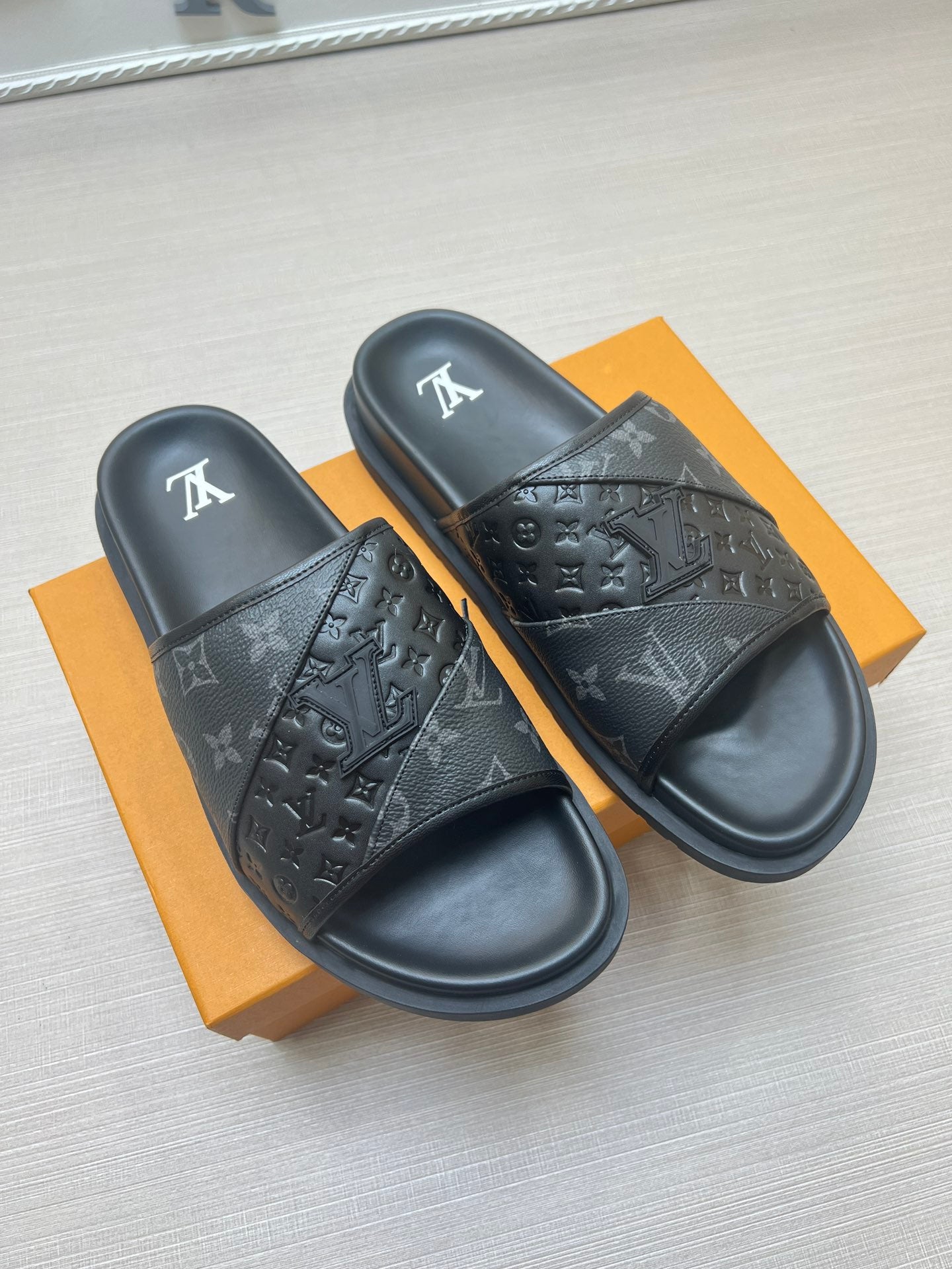 Z5ZE2 Popular slippers