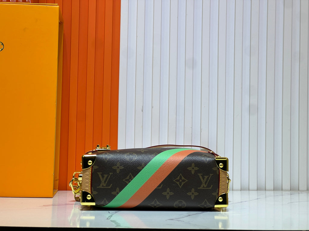 B1N55E19 Popular leather bag