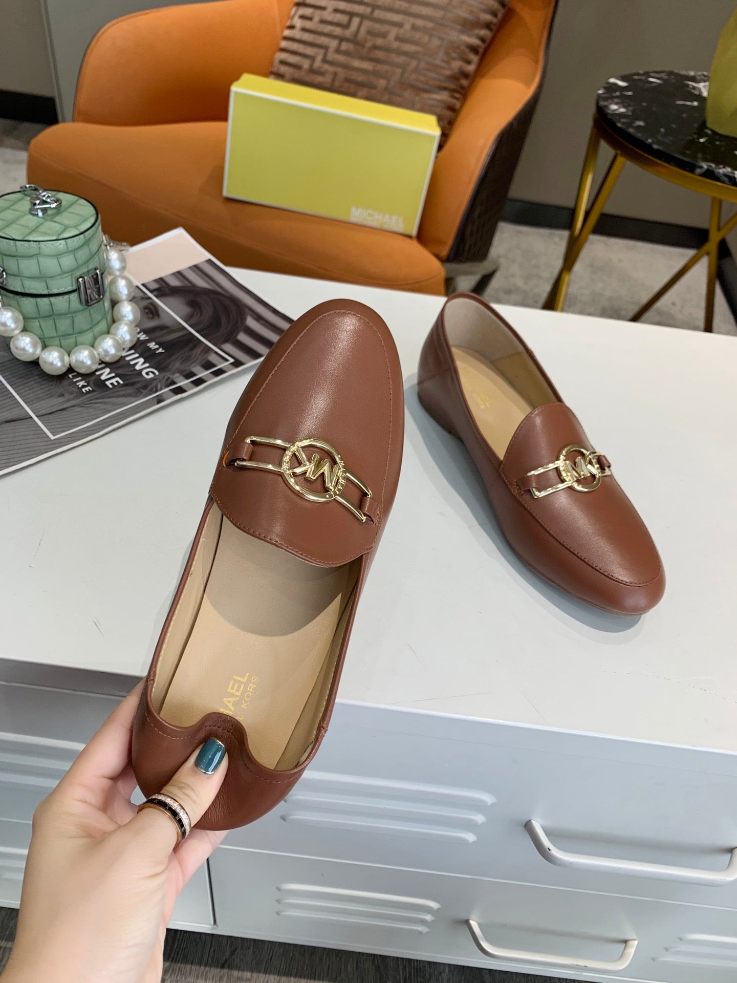 Z2Q105A185 Popular high-quality leather shoes