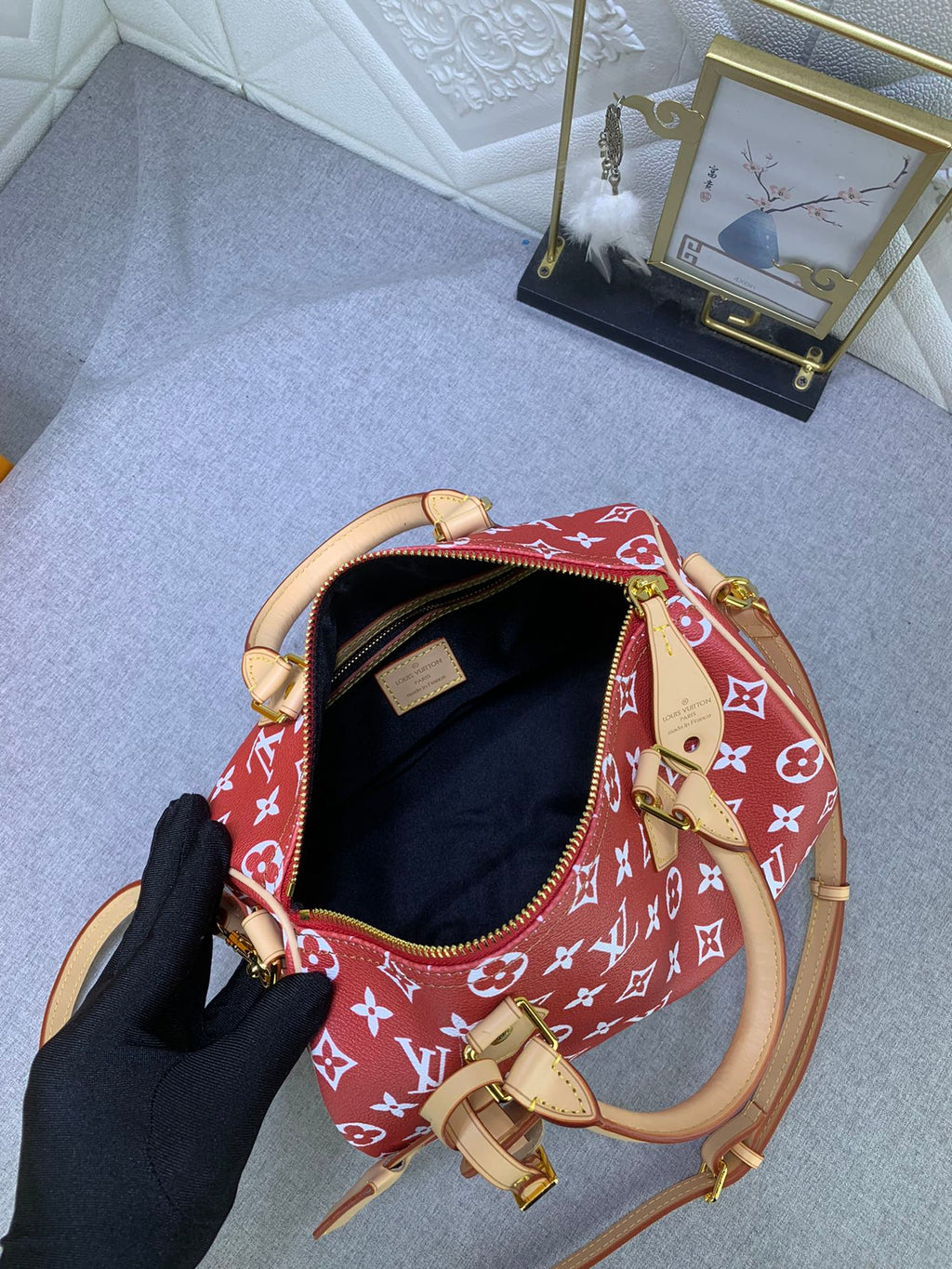 B12X44E268 Popular  leather bag 
